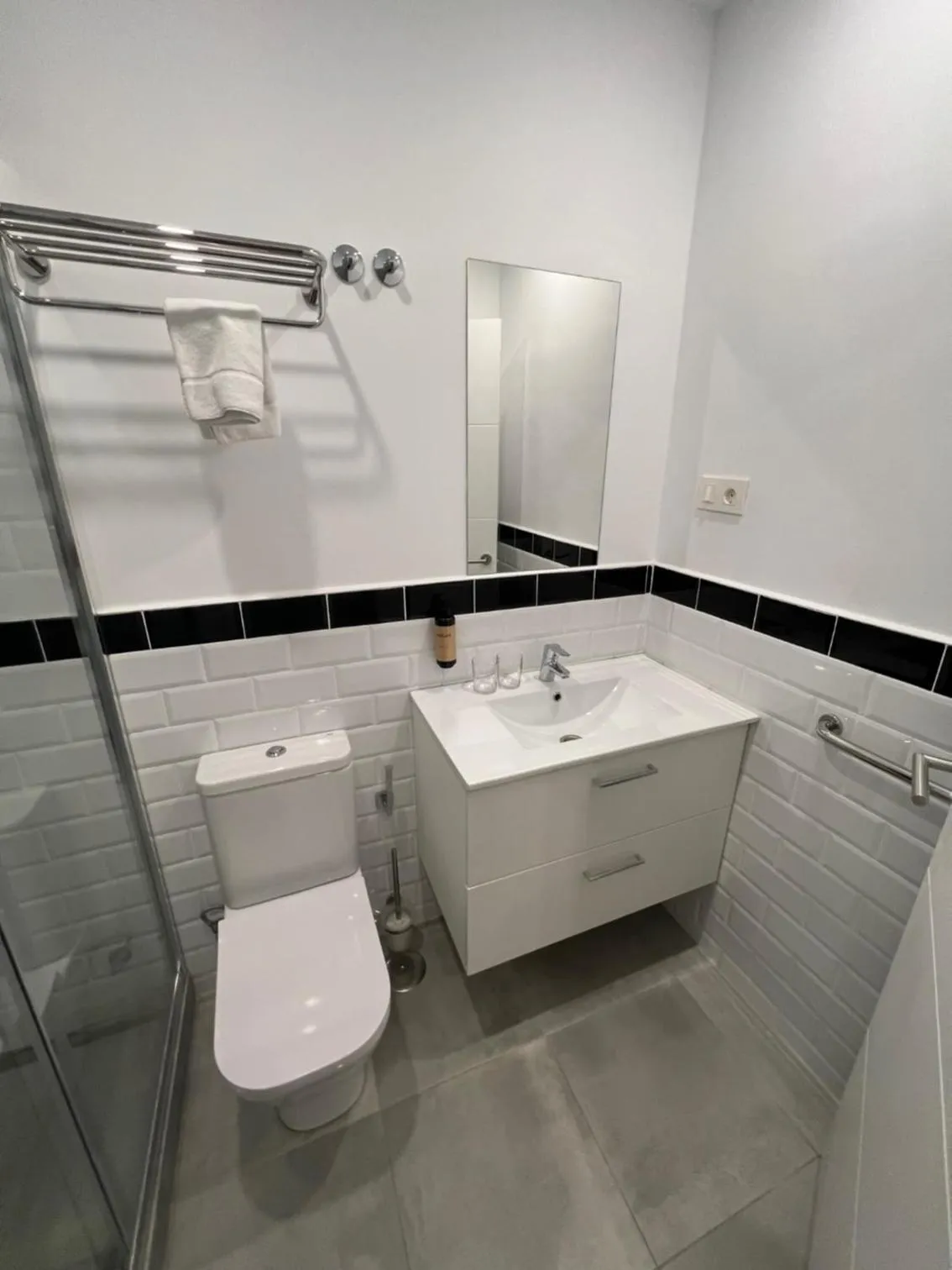 Bathroom in Hostal Galaico