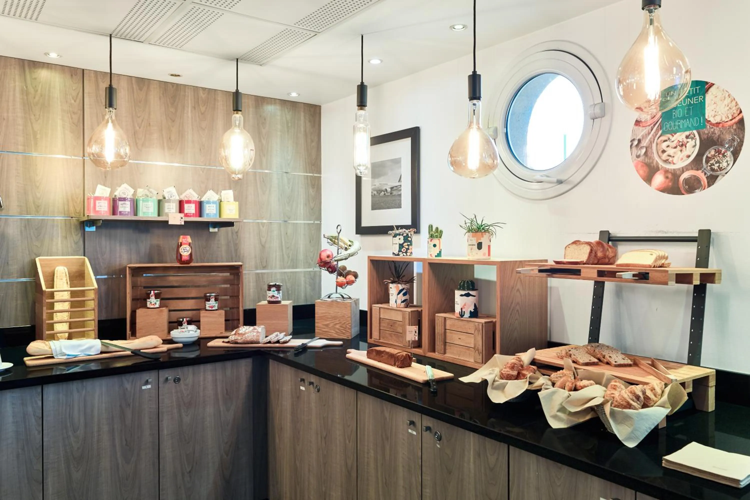 Breakfast in Zenitude Hôtel Résidences Roissy Village