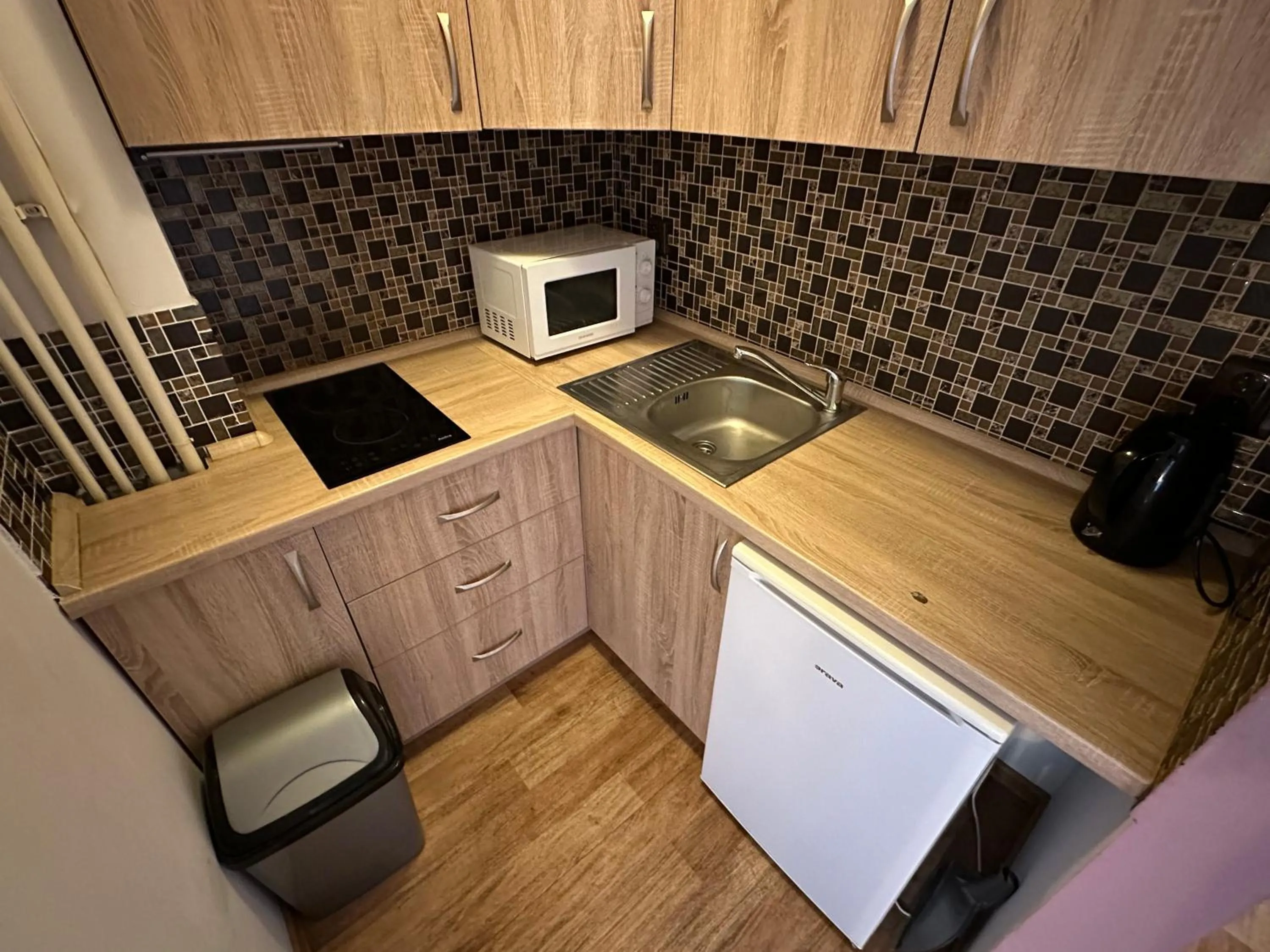 Kitchen or kitchenette in Penzion Raketa Bowling