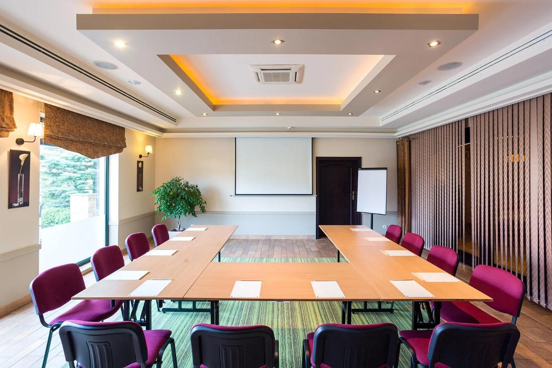 Meeting/conference room in Papuga Park Hotel Wellness Marrakesz & SPA