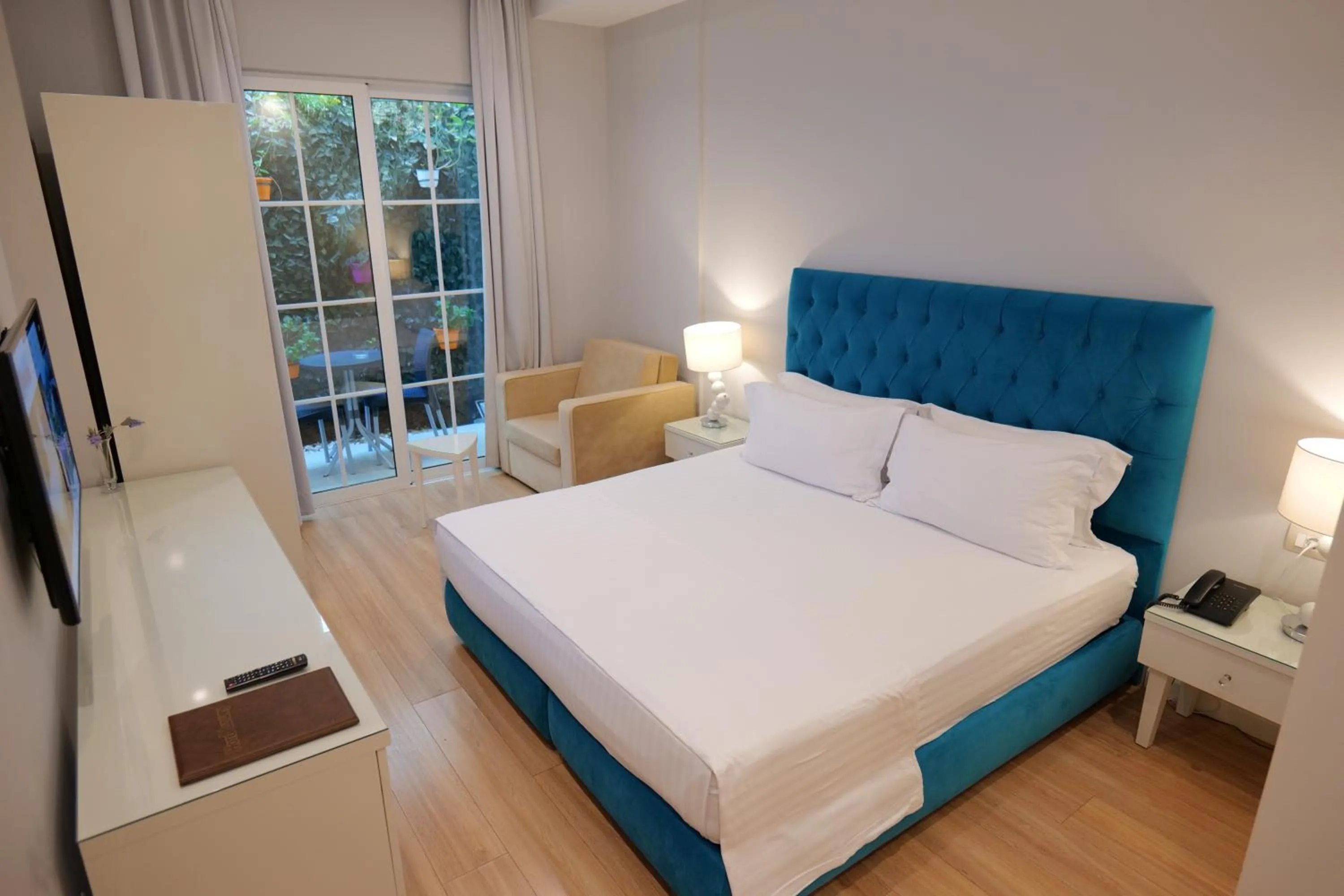 Bedroom, Bed in Hotel Luxury