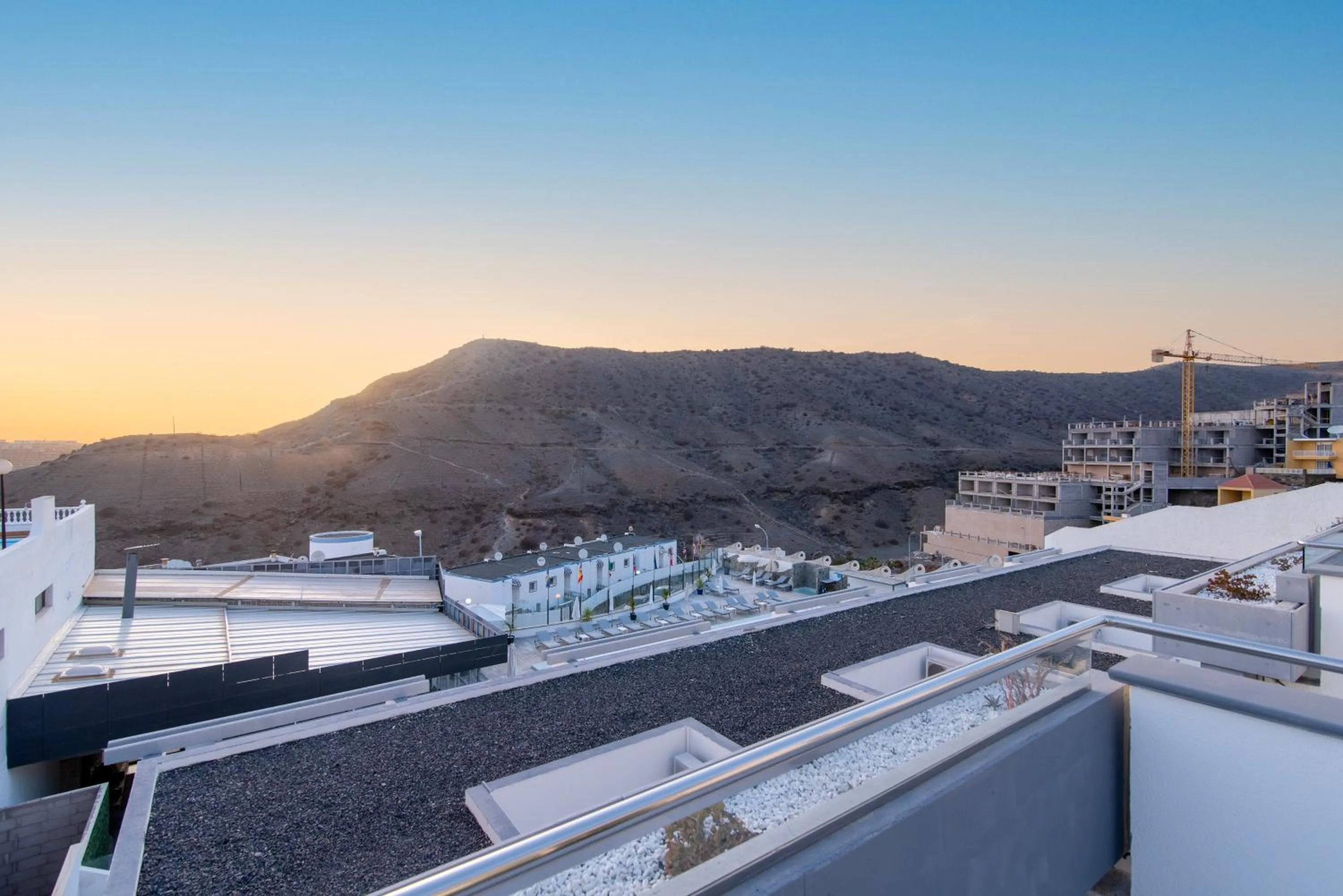 Mountain view in Mariposa Del Sol