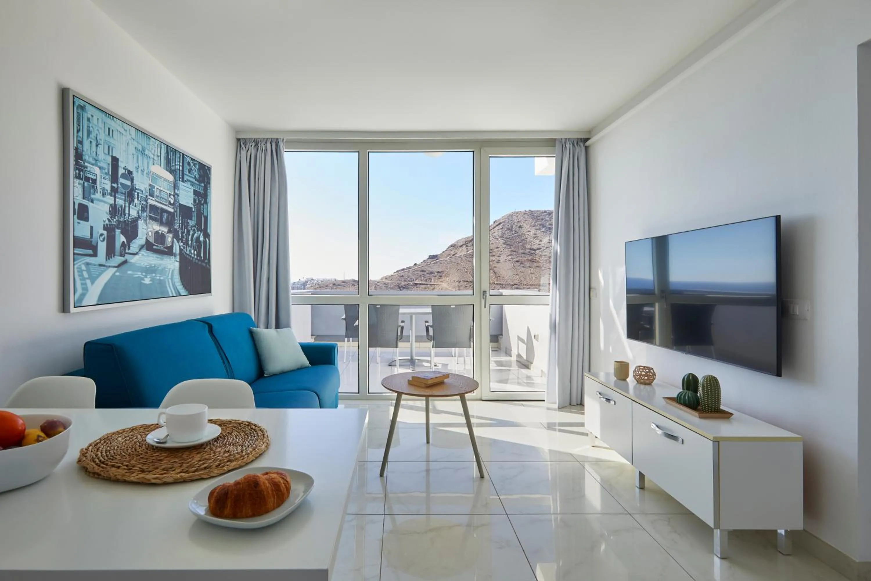 TV and multimedia in Mariposa Del Sol