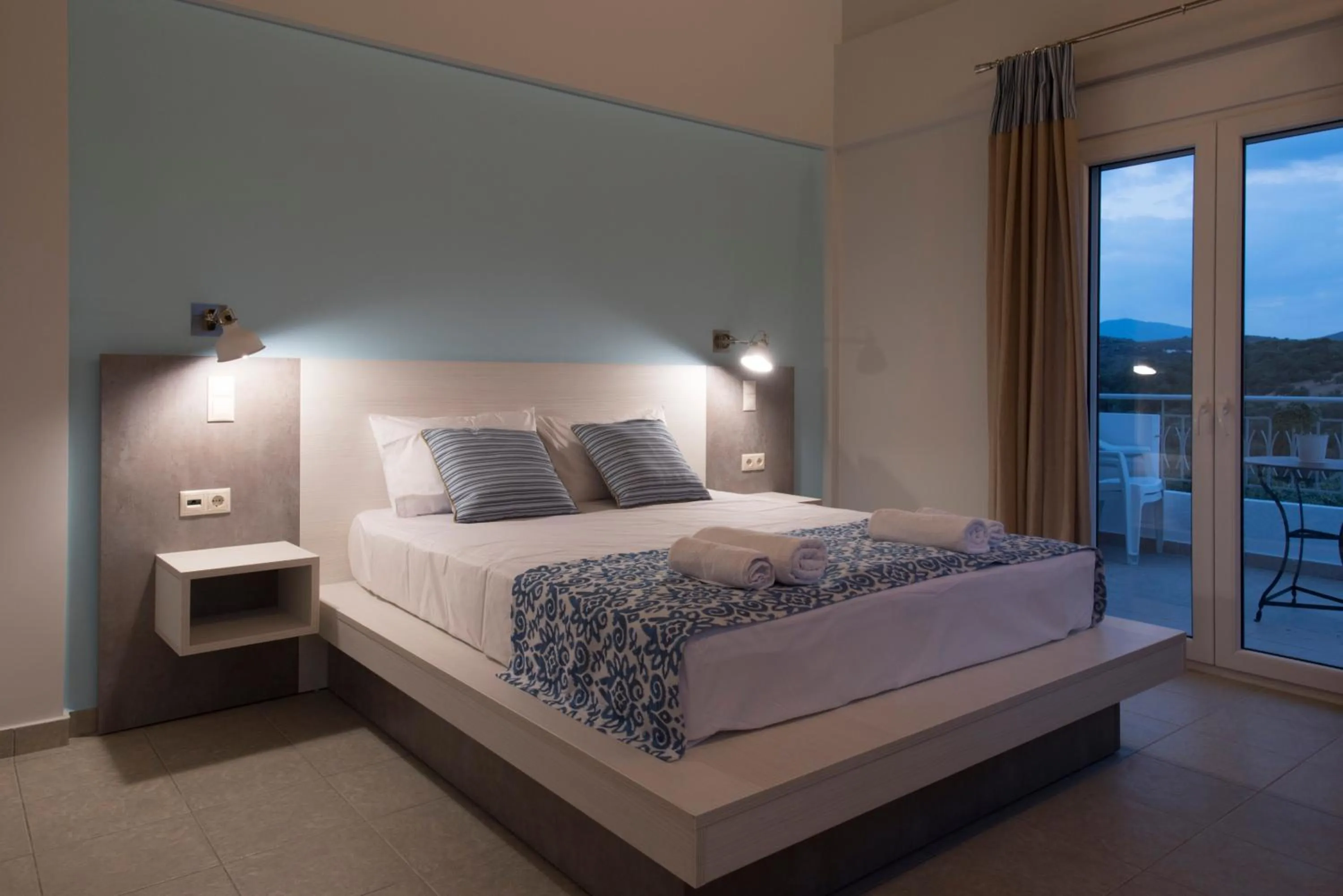 Bed in Kotroni Villas