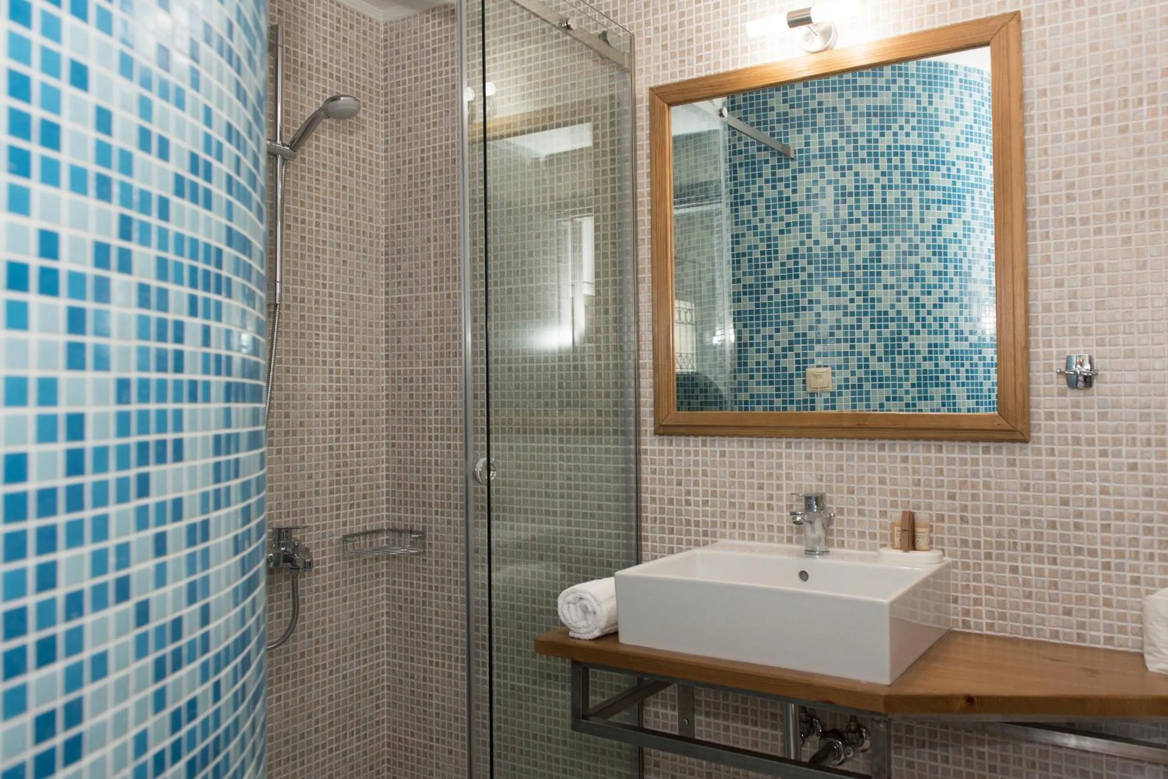 Shower in Kotroni Villas