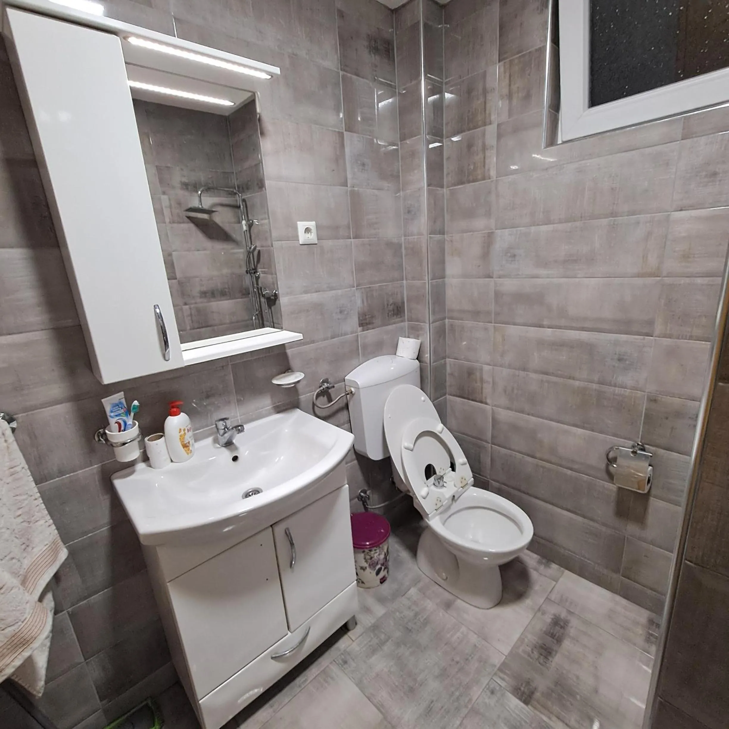 Apartment Beha