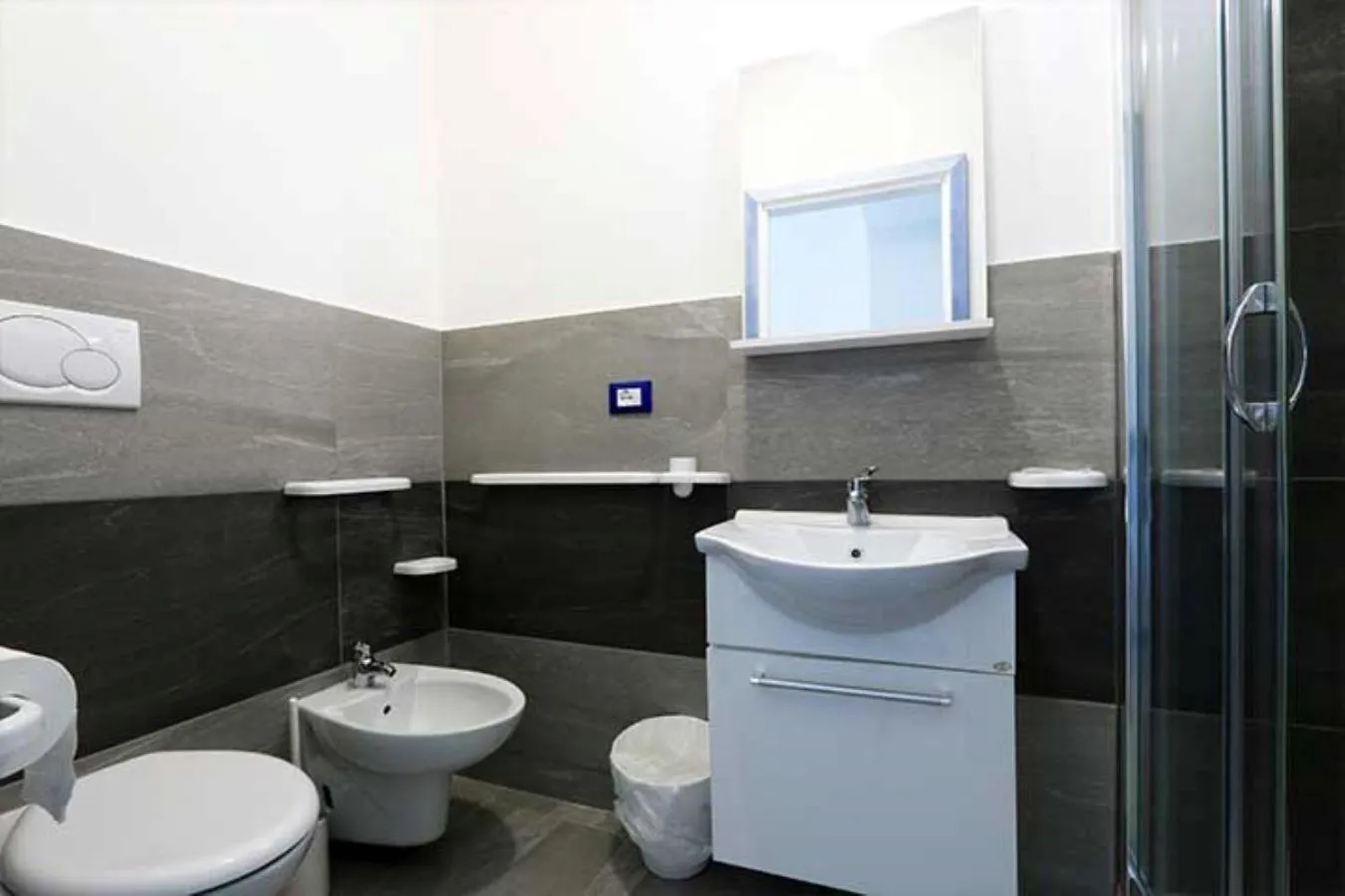 Bathroom in Maresidence - il Residence sul mare a Torre Pali