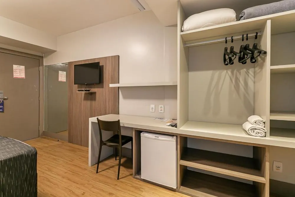 TV and multimedia in Valerim Florianópolis