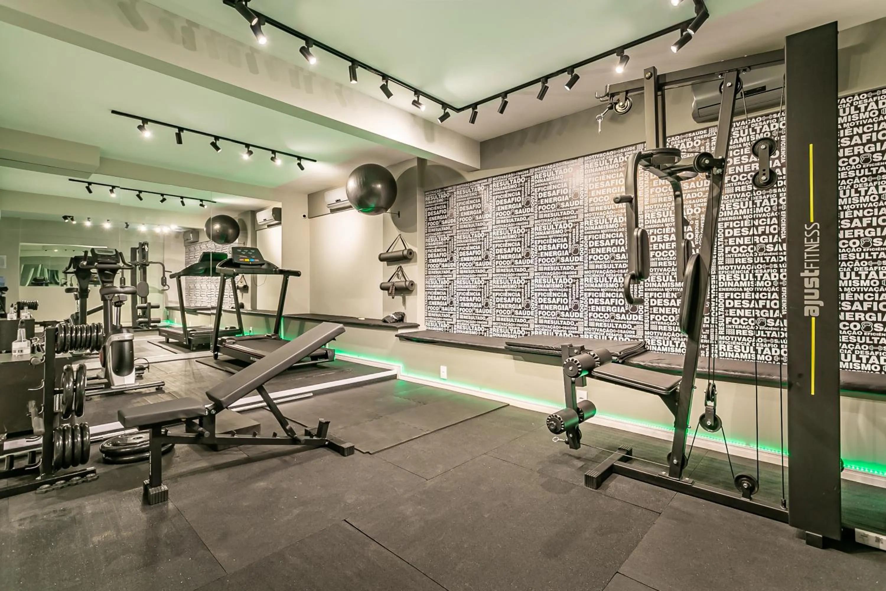 Fitness centre/facilities in Valerim Florianópolis