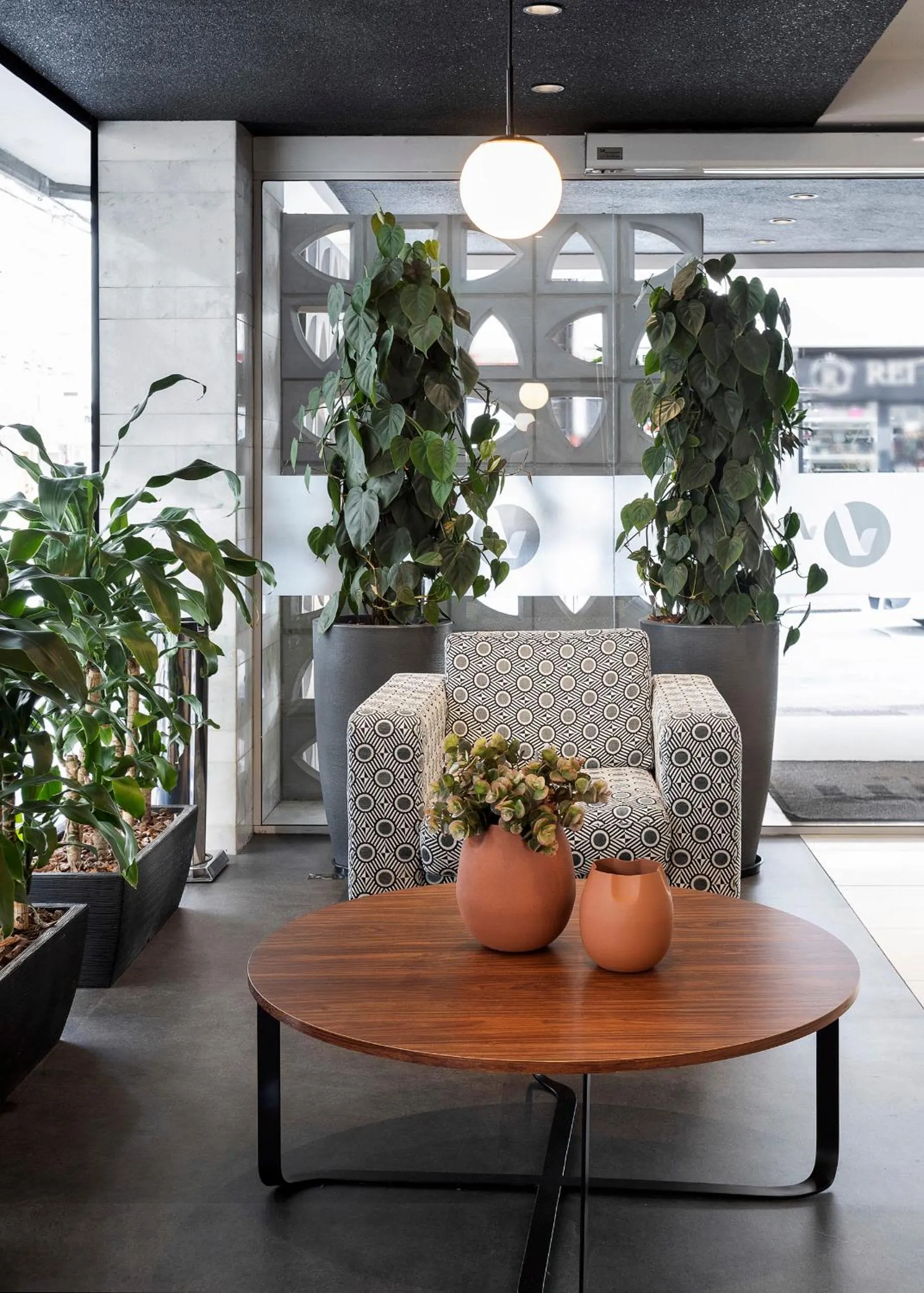 Seating area in Valerim Florianópolis