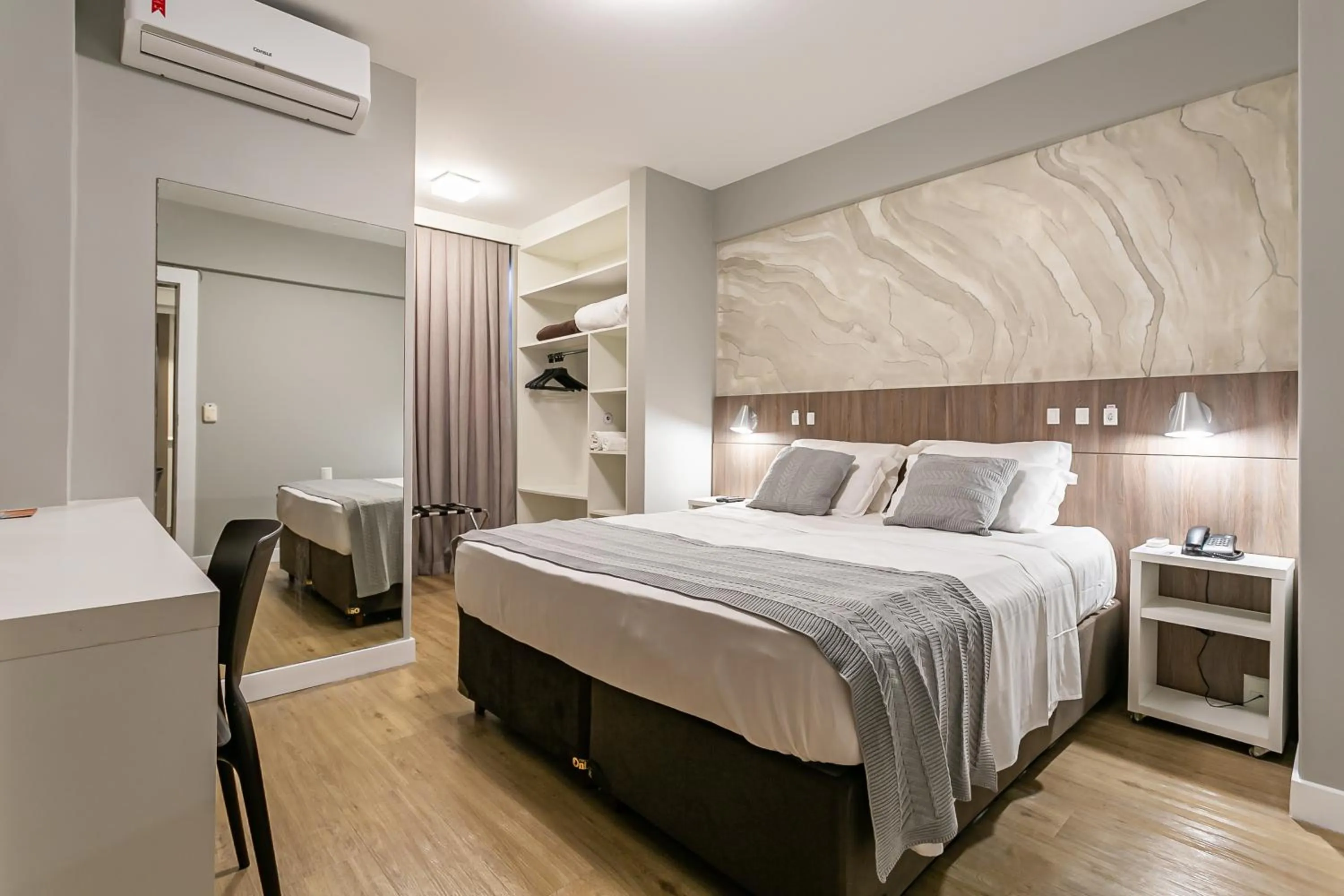 Bedroom, Bed in Valerim Florianópolis