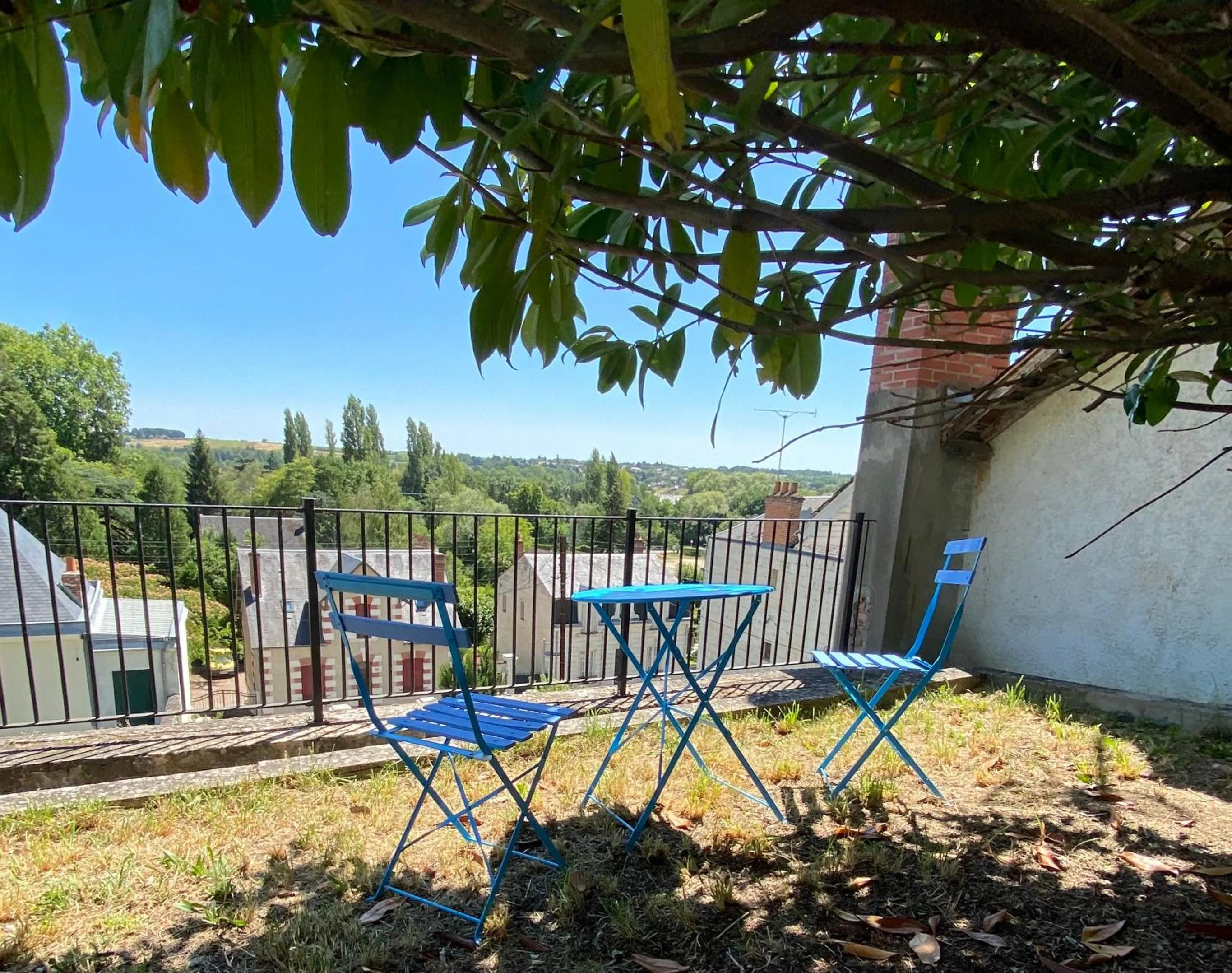 Patio in Les Rives du Cher - Chambres d'hôtes