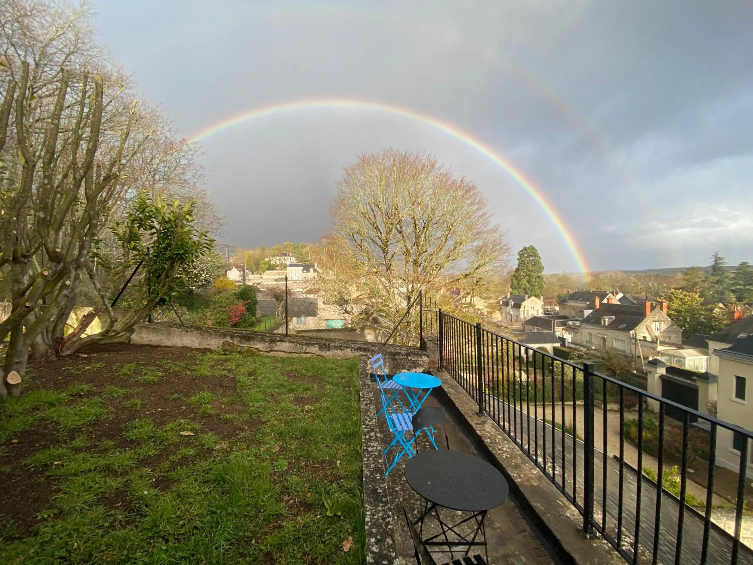 Garden view in Les Rives du Cher - Chambres d'hôtes