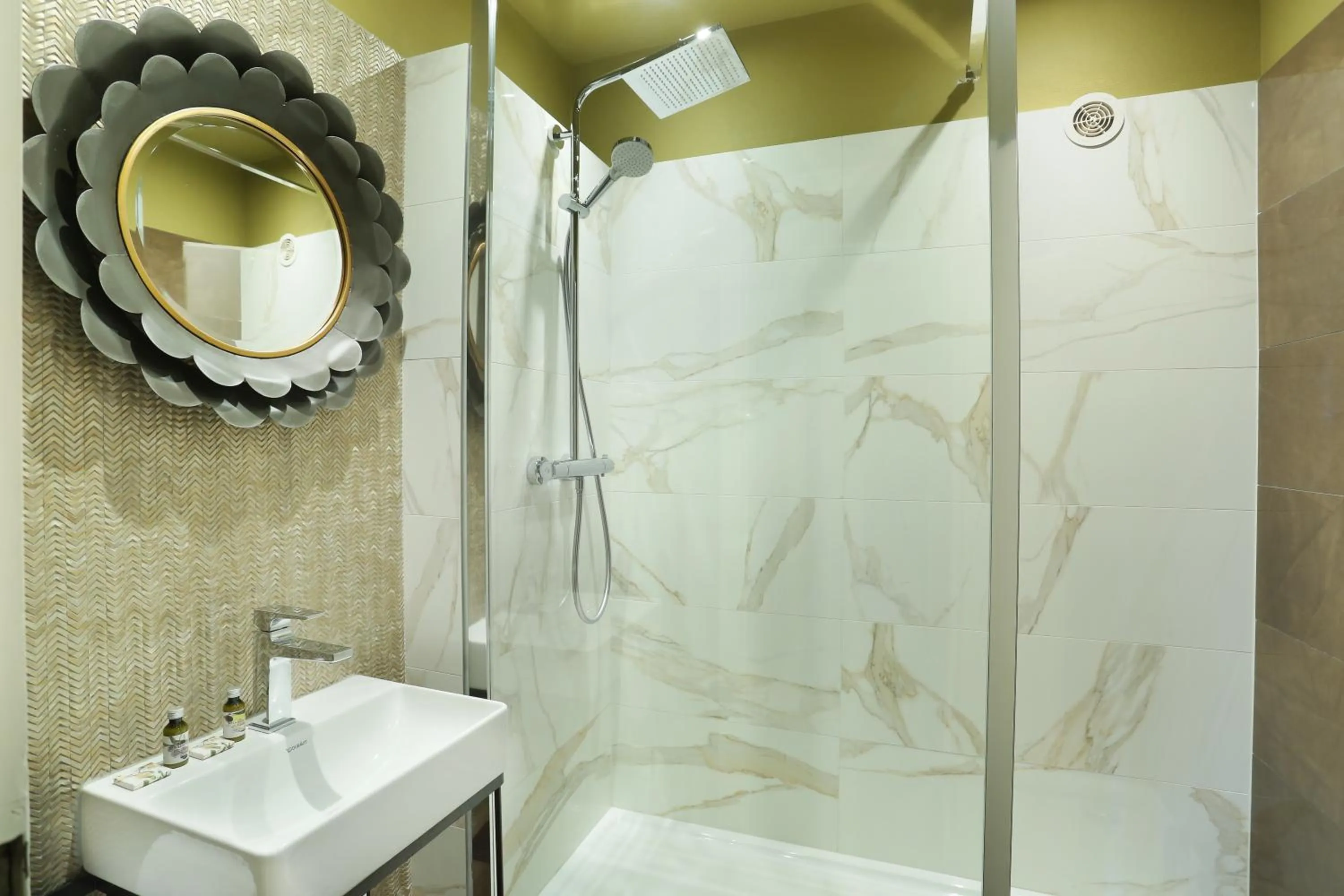 Bathroom in Hotel Suisse