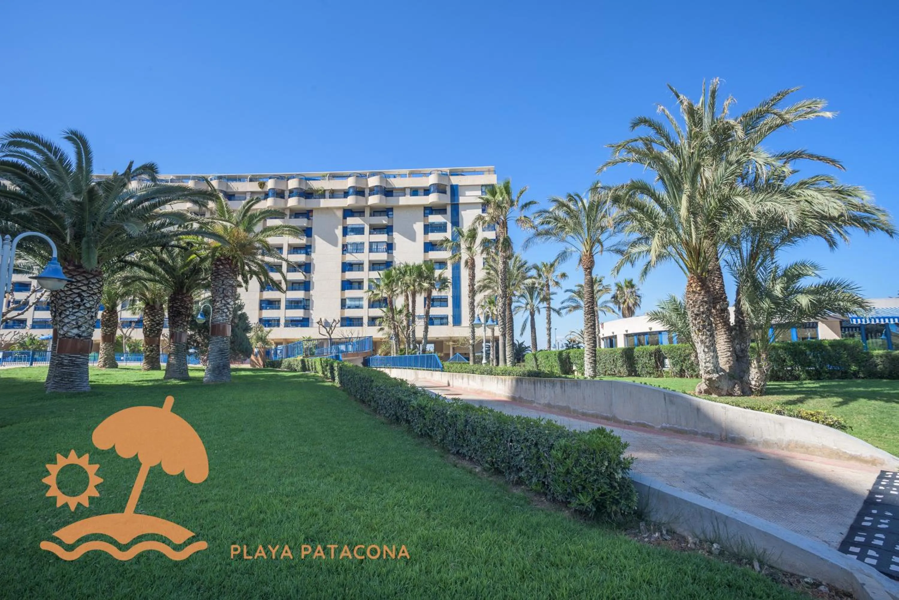 Property building in Patacona Resort Apartments Primera Linea