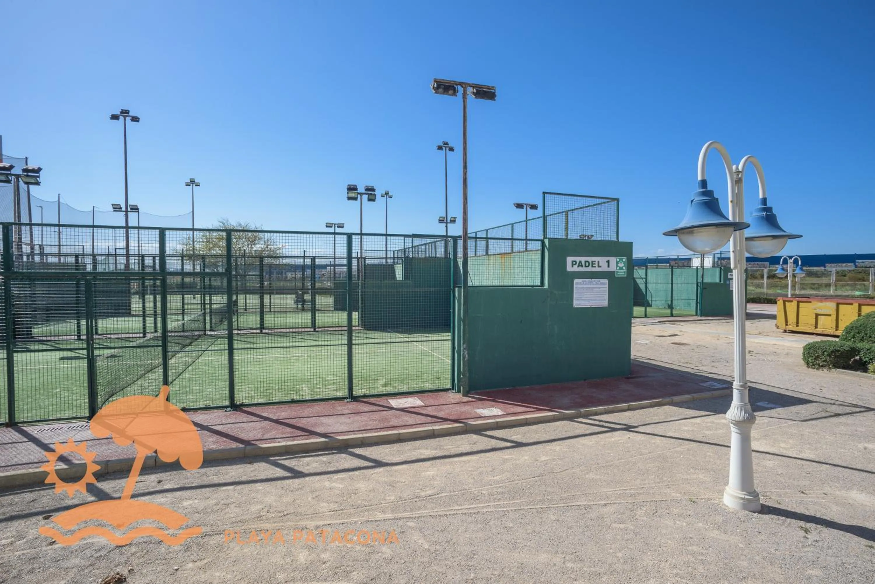 Entertainment in Patacona Resort Apartments Primera Linea