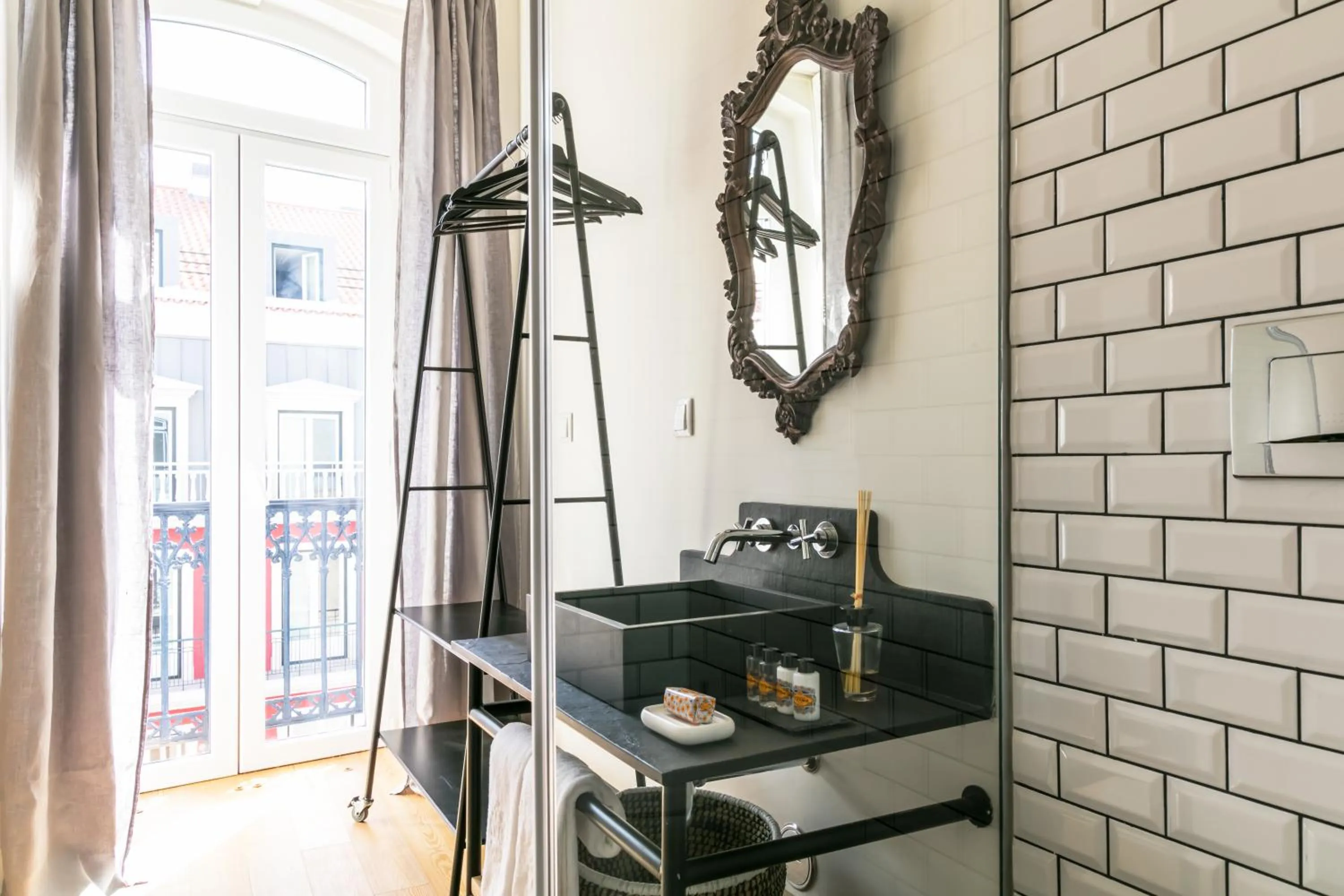 Day in Almaria - Ex Libris Apartments | Chiado