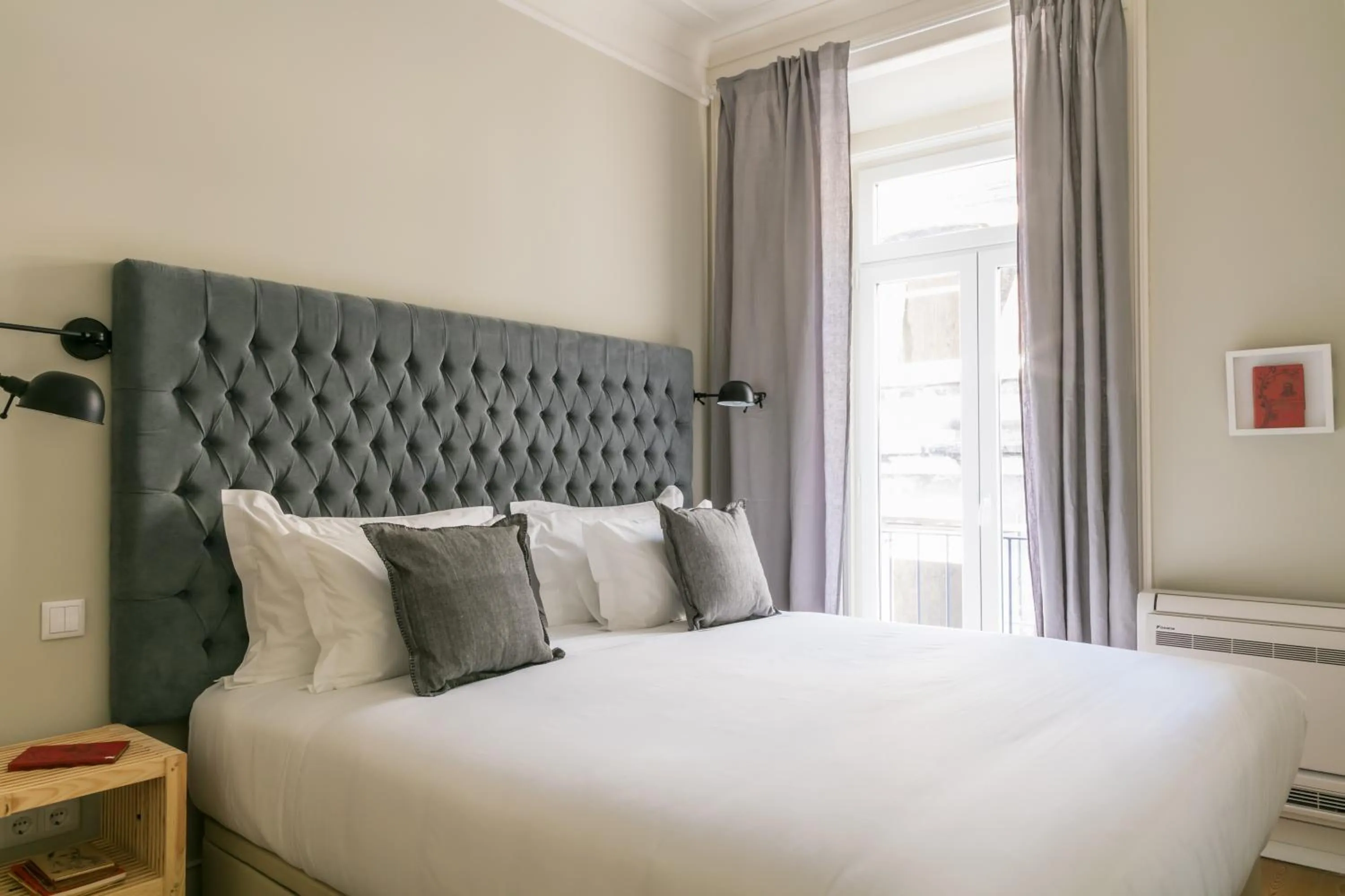Day, Bed in Almaria - Ex Libris Apartments | Chiado
