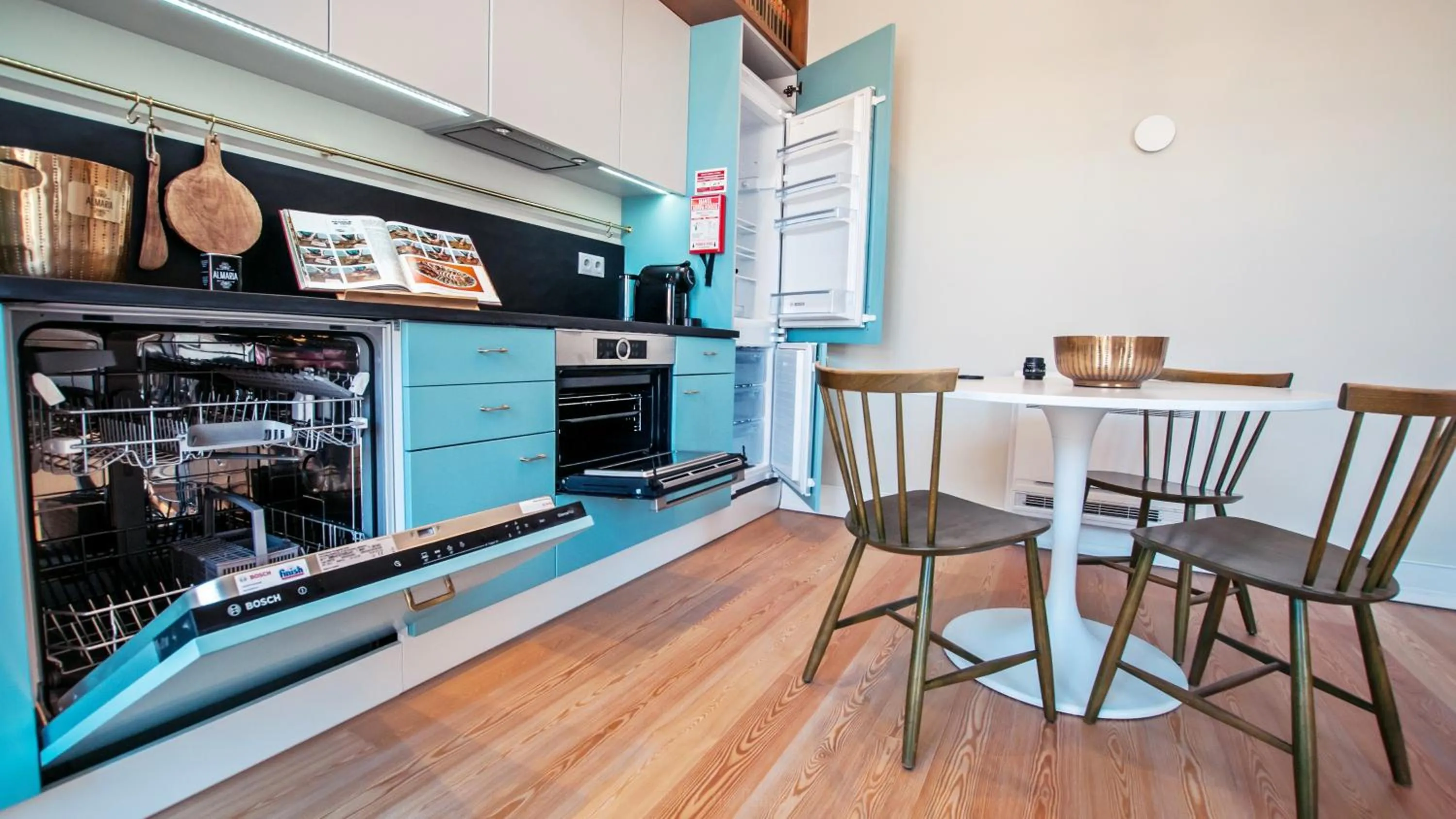 Kitchen or kitchenette in Almaria - Ex Libris Apartments | Chiado