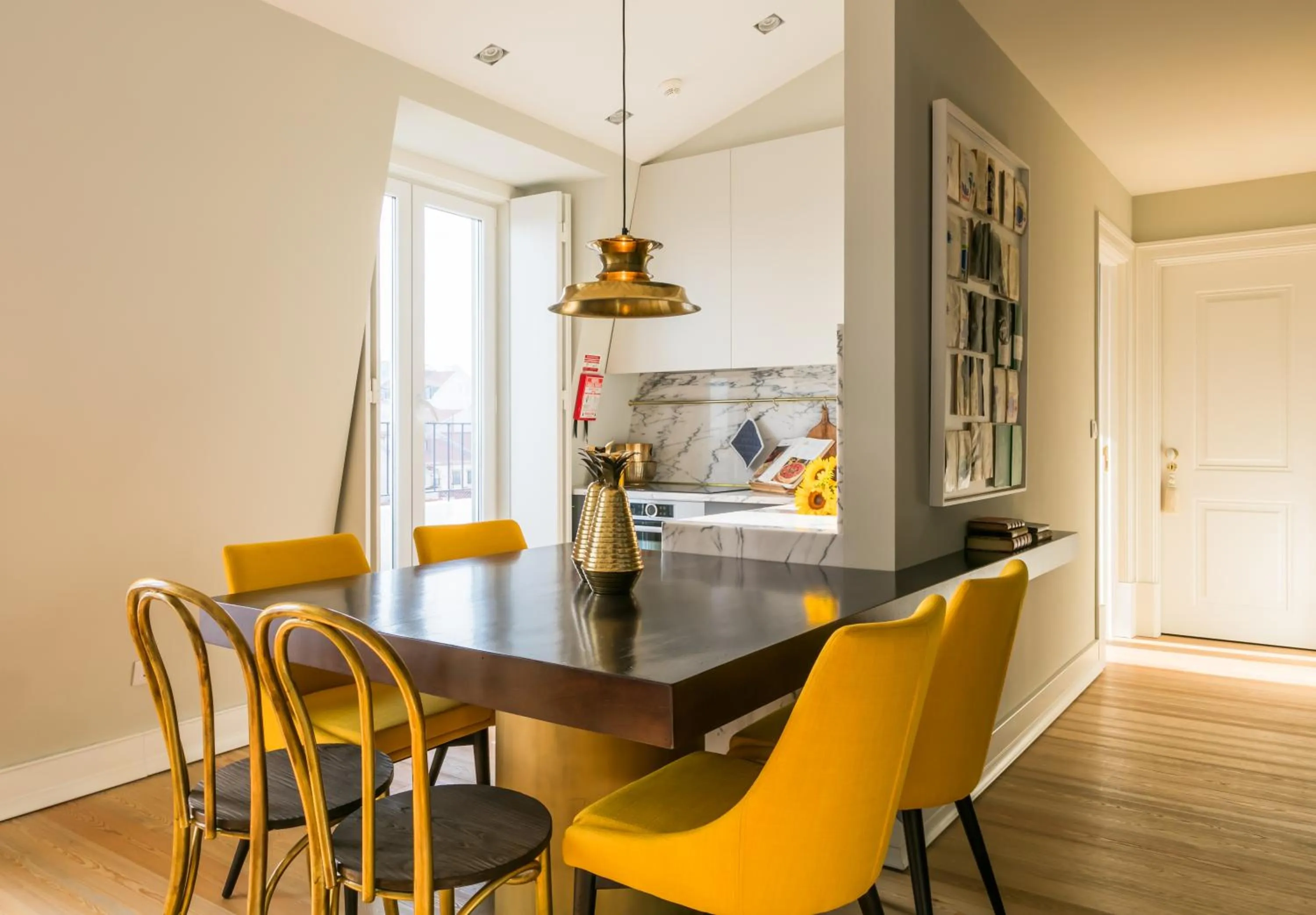 Dining area in Almaria - Ex Libris Apartments | Chiado