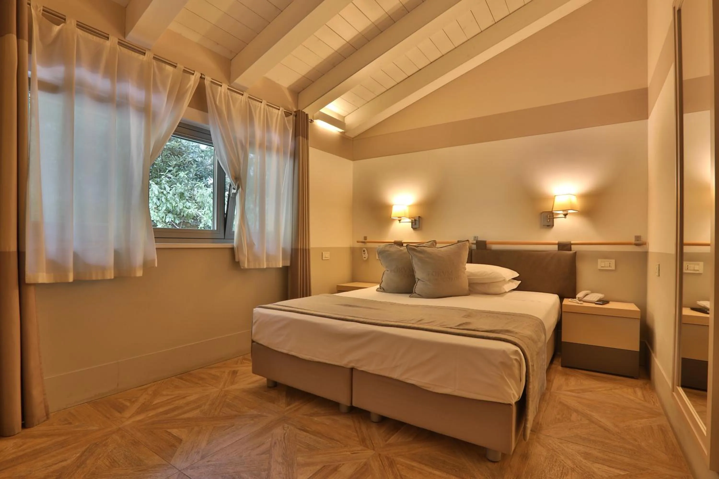 Photo of the whole room, Bed in Hotel Le Corderie