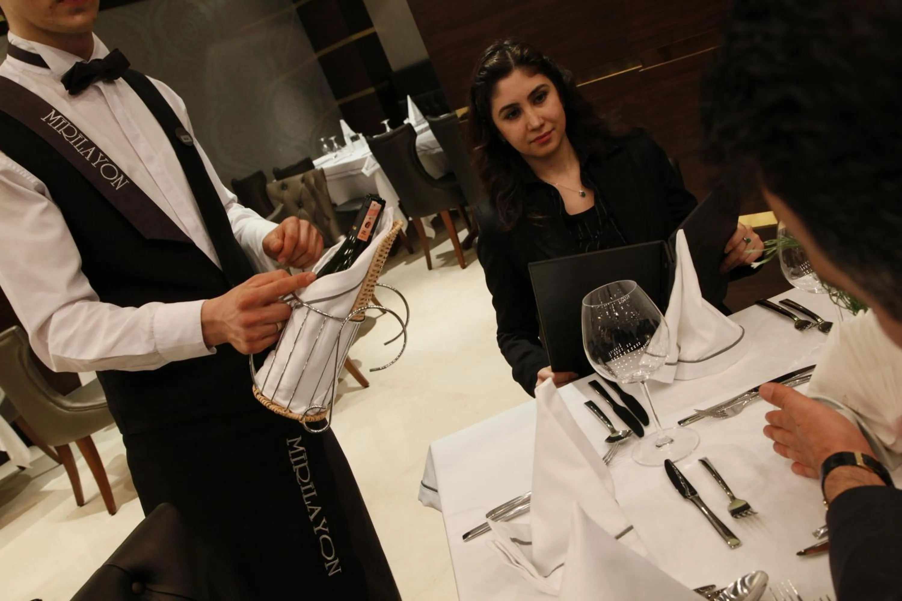 Restaurant/places to eat in Mirilayon Hotel - Old Town