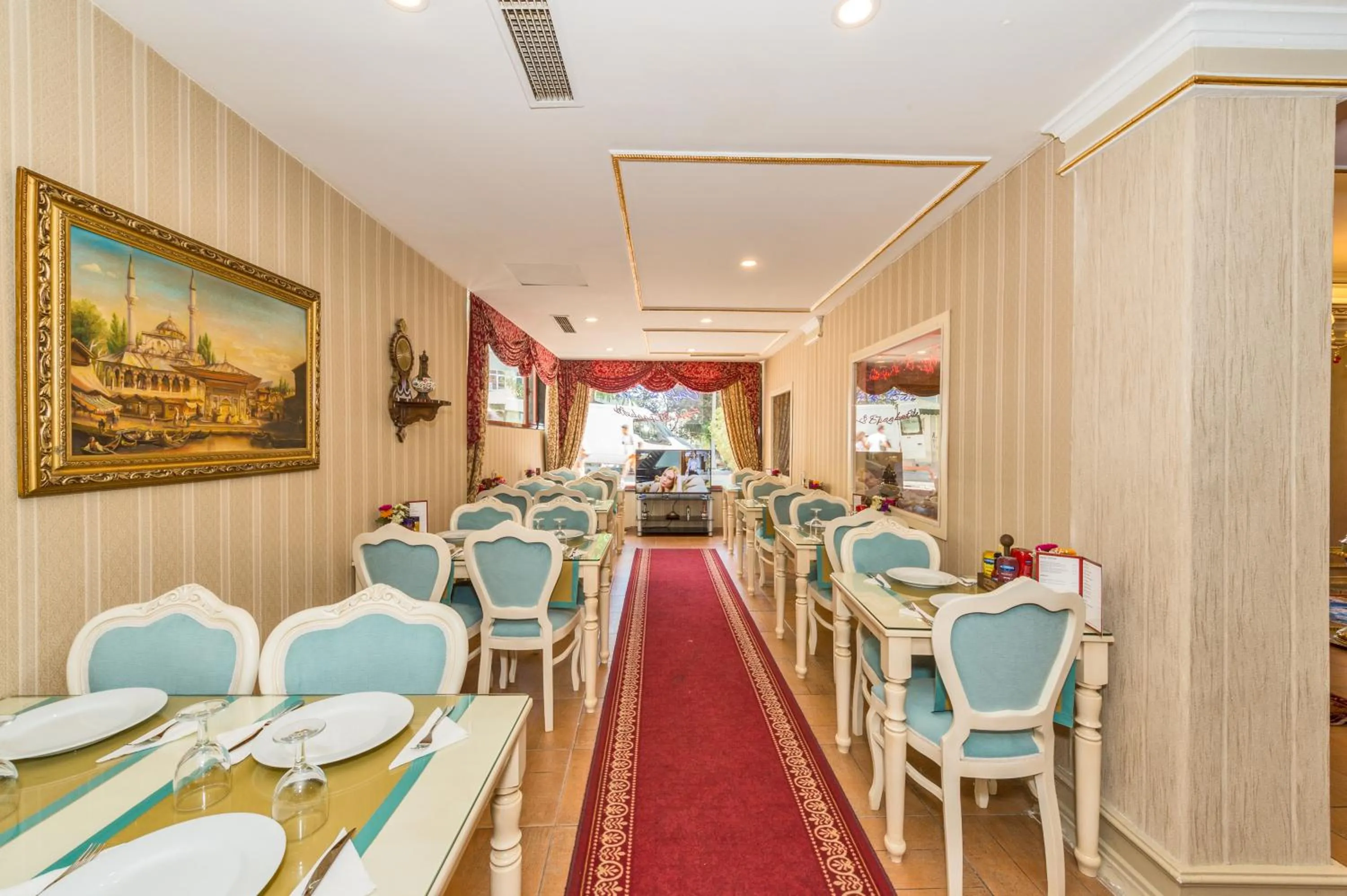 Restaurant/places to eat in Santa Sophia Hotel - İstanbul