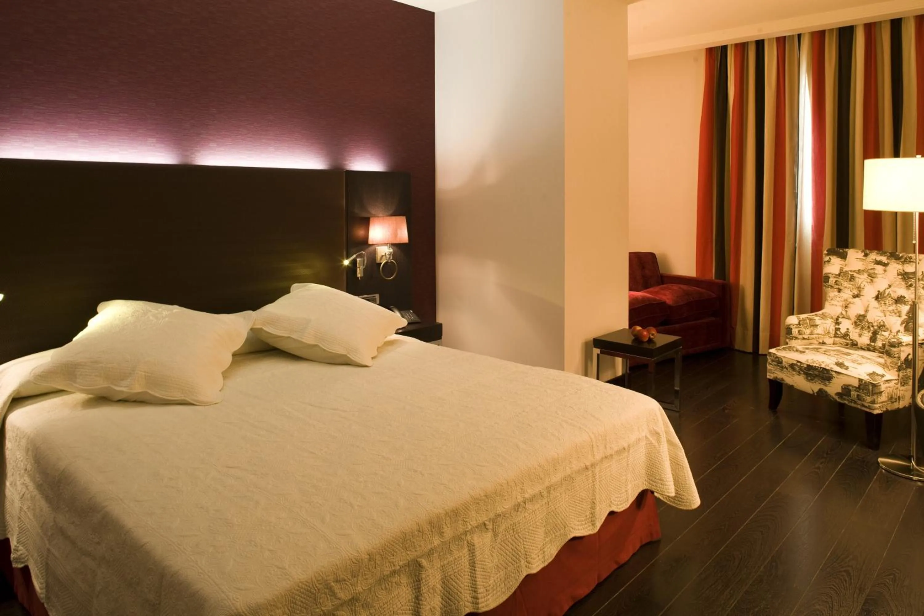 Bedroom, Bed in Hotel Boutique Gareus