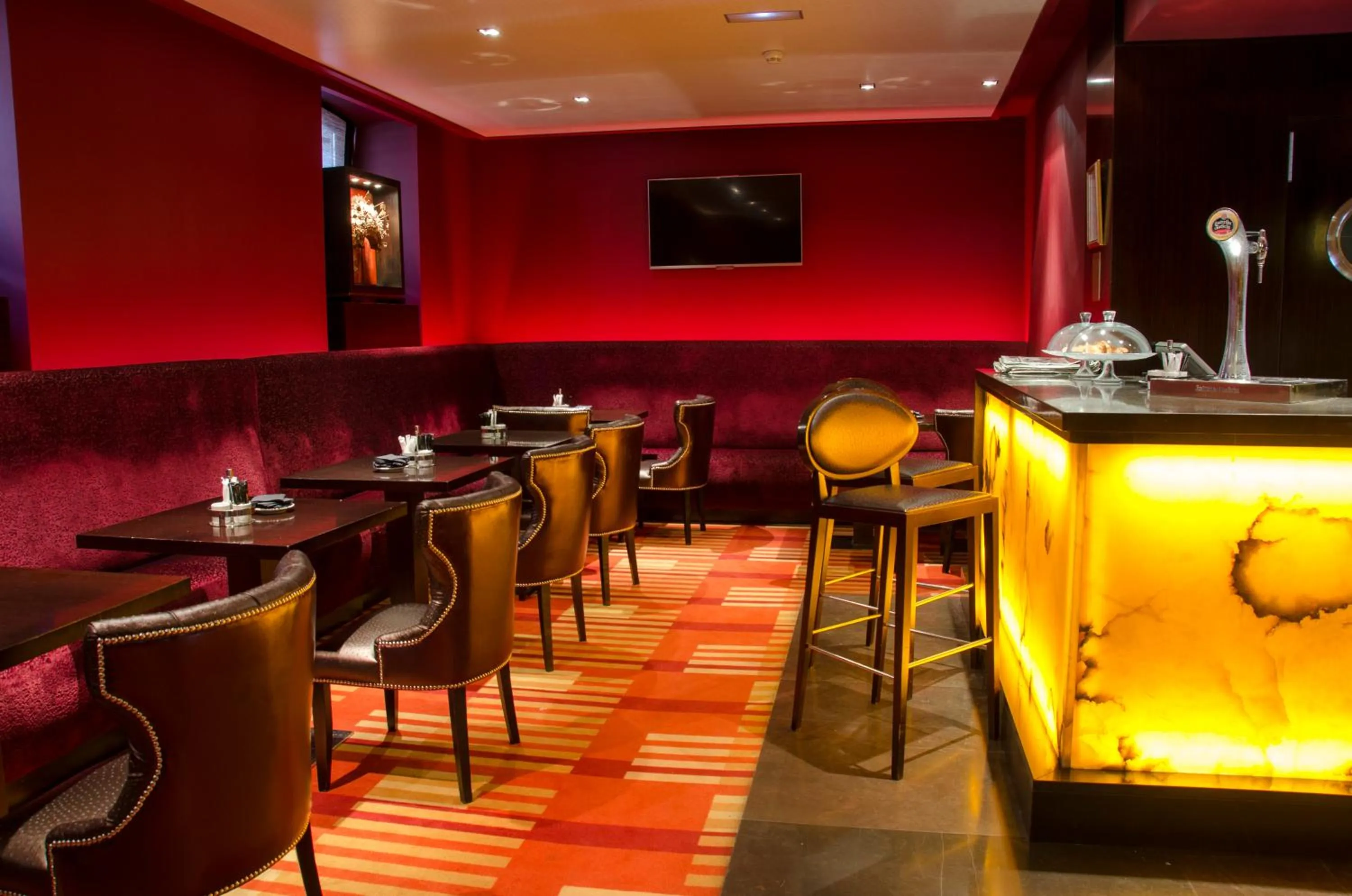 Lounge or bar in Hotel Boutique Gareus