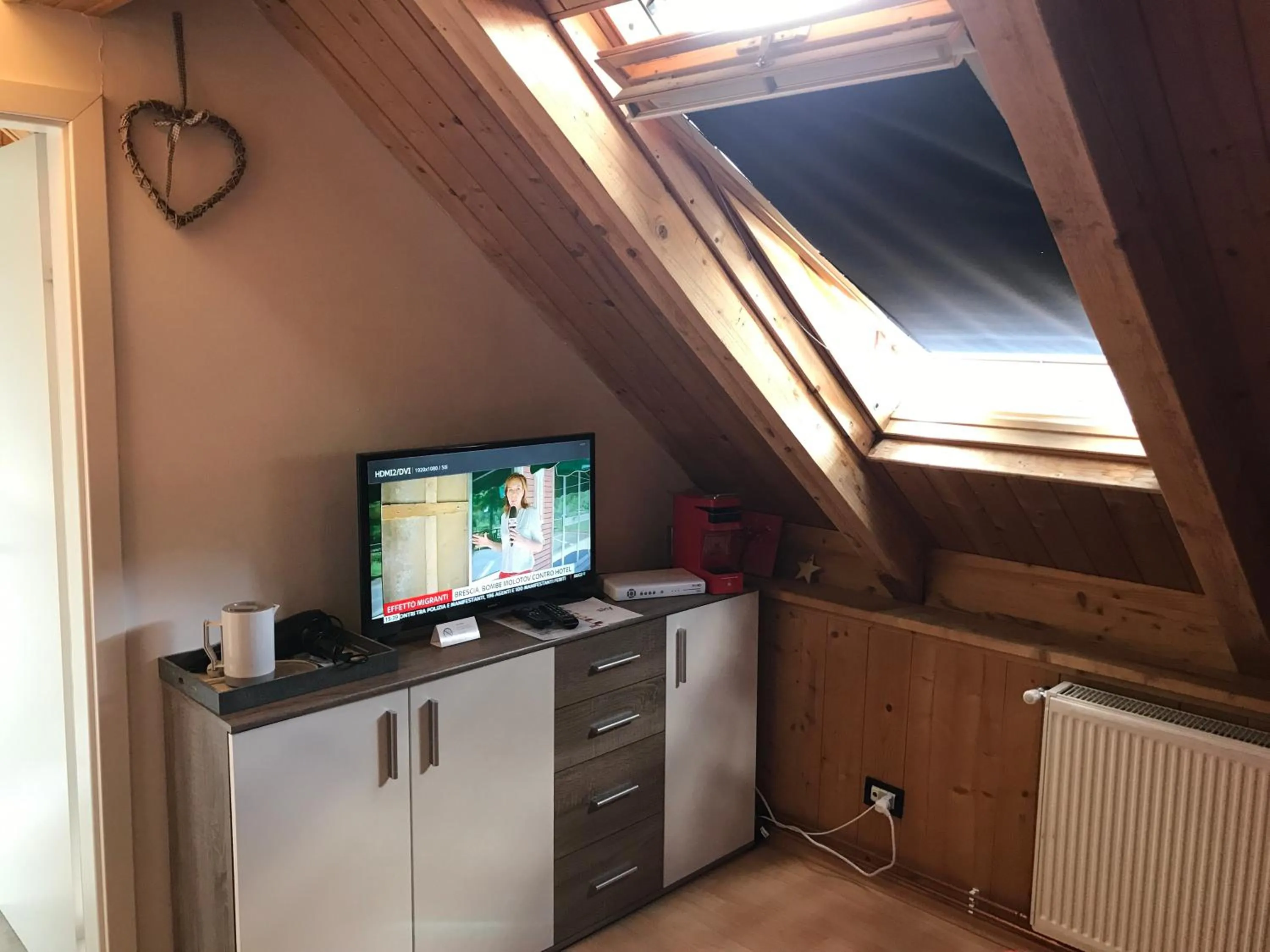 Photo of the whole room in Hotel Tarvisio Four Seasons