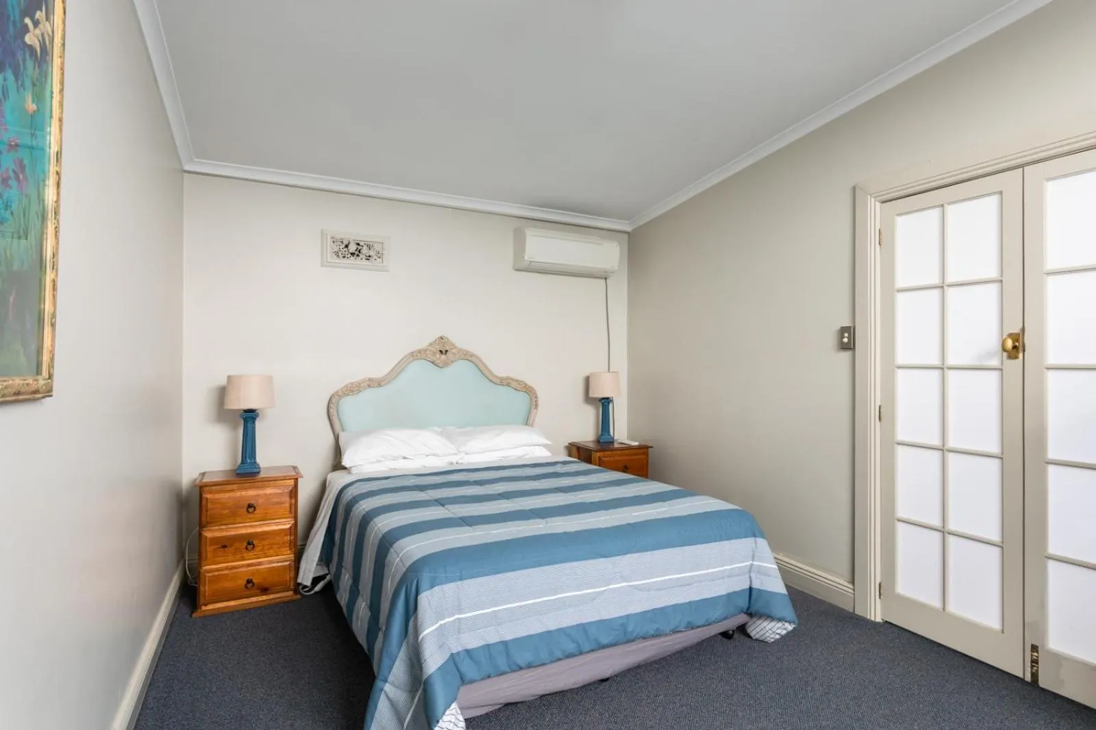 Bed in Battery Point Manor