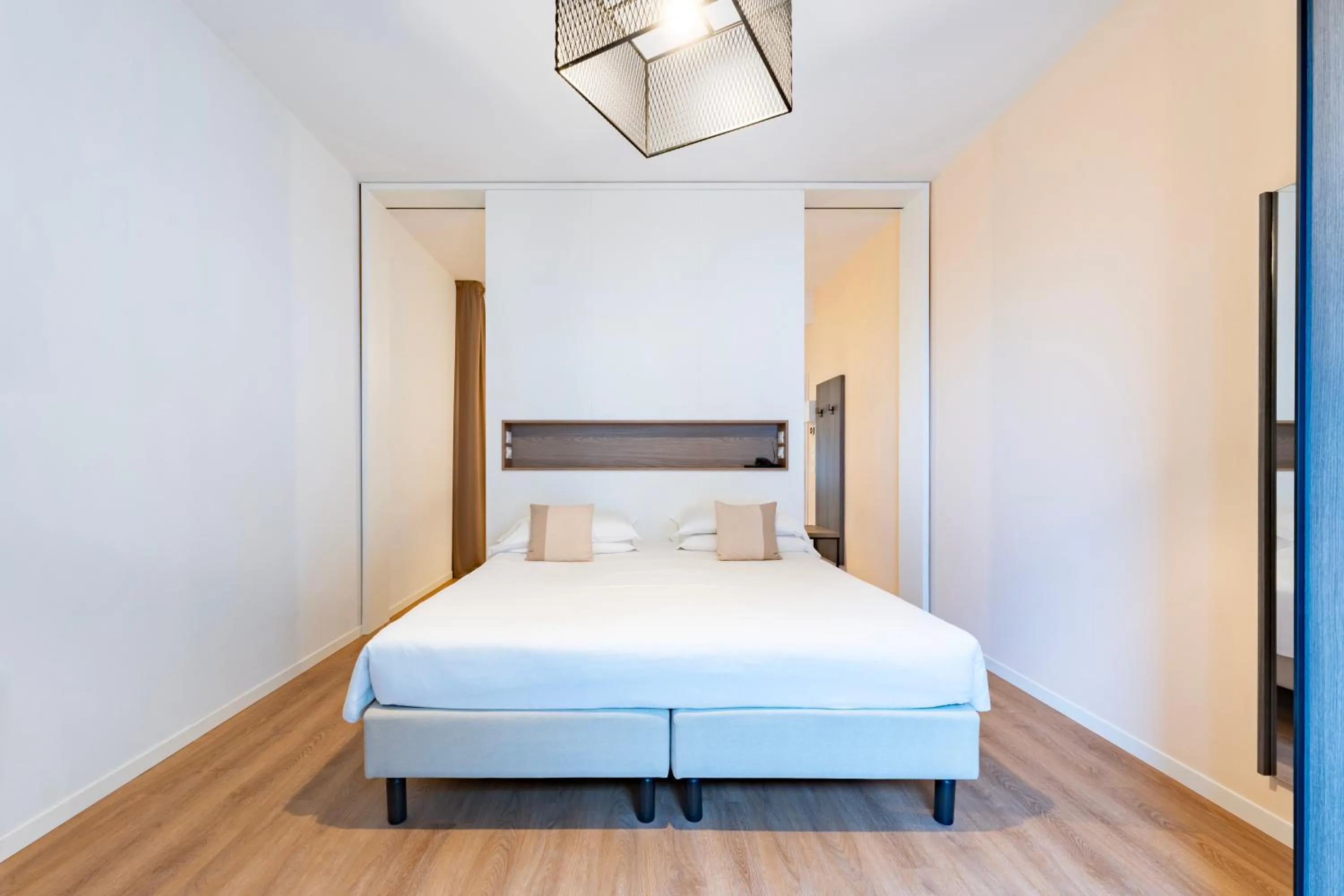 Bed in Hotel Excelsior