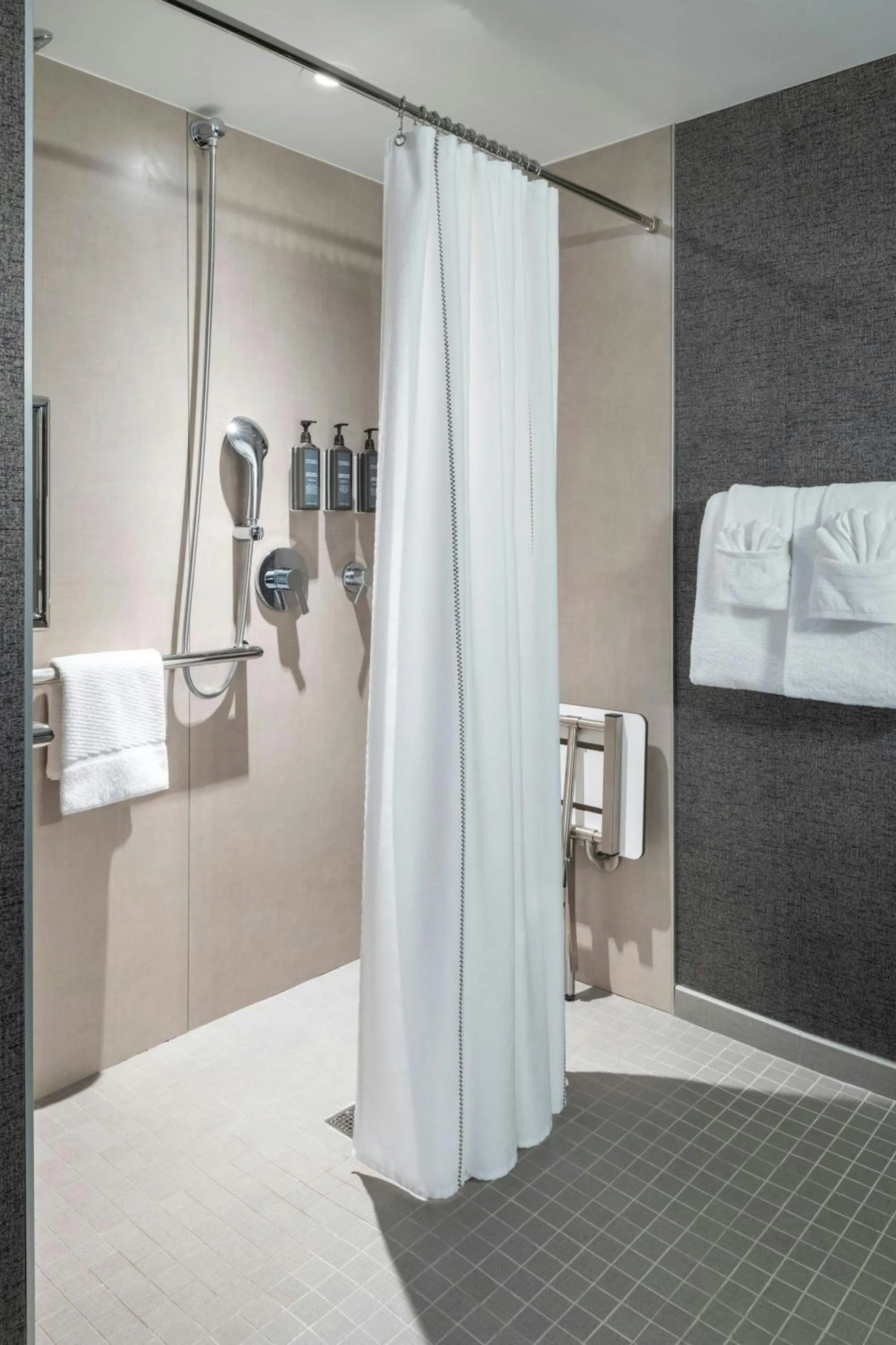 Bathroom in Four Points Nashville - Brentwood