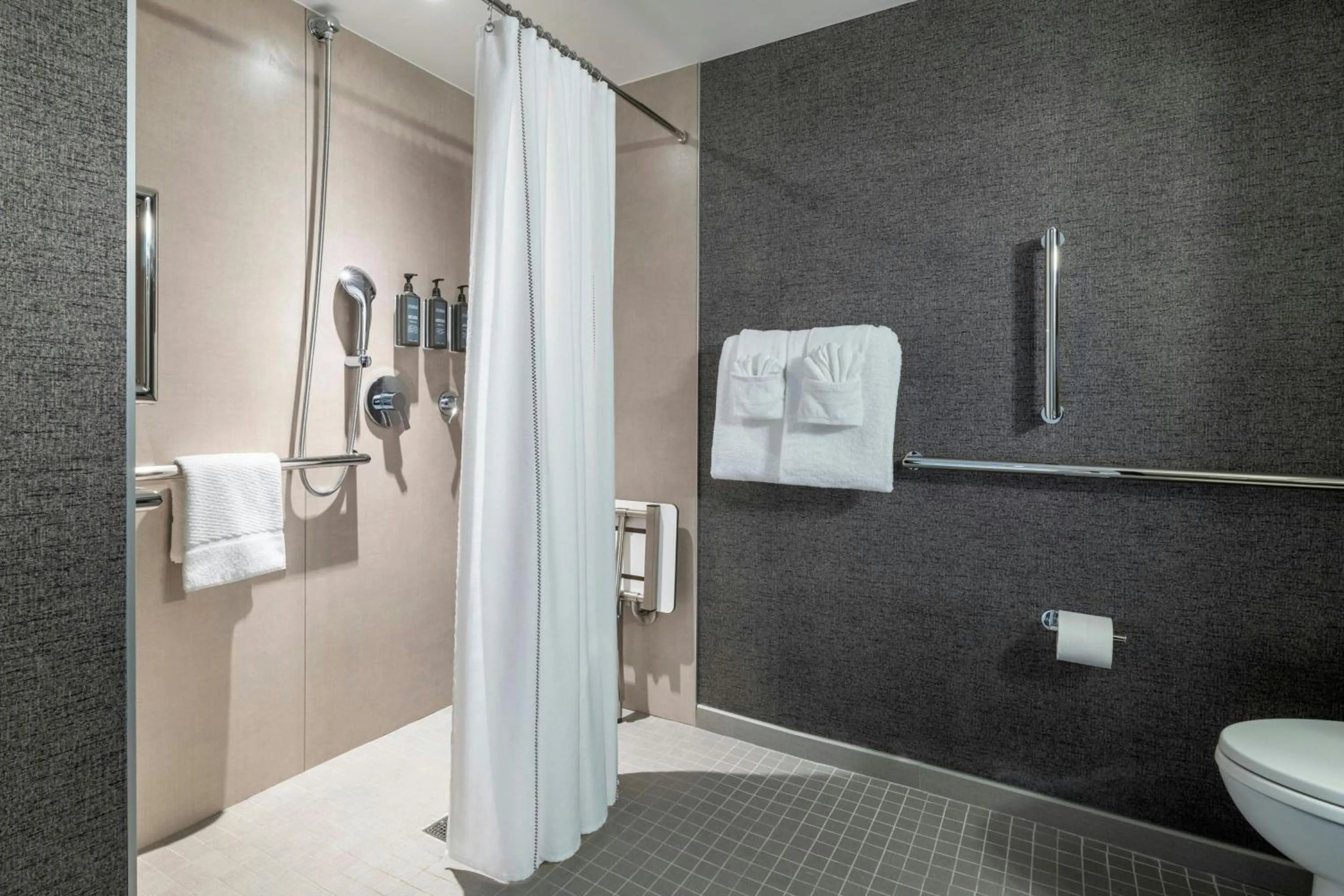 Bathroom in Four Points Nashville - Brentwood