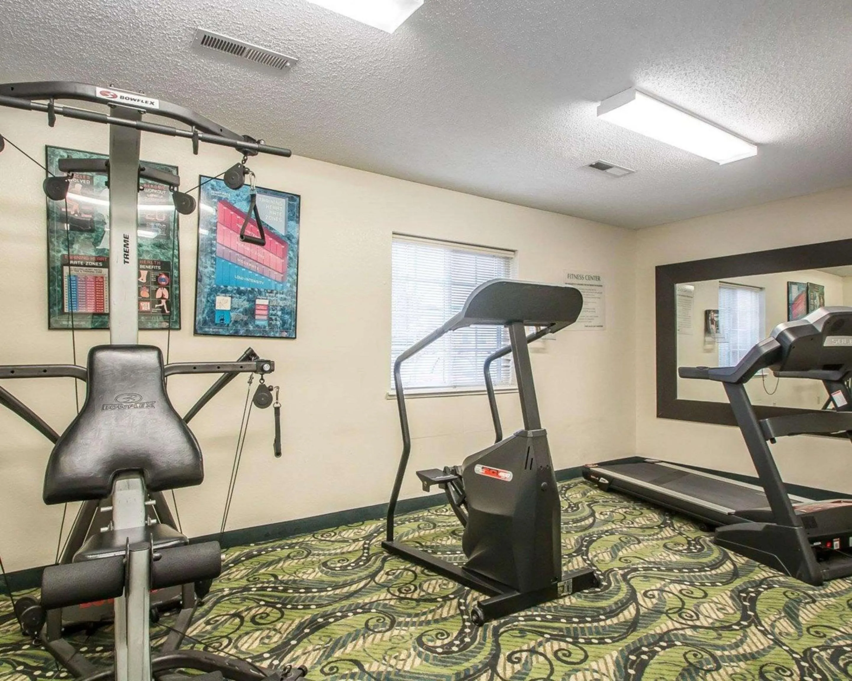 Fitness centre/facilities in Birch Hill Suites Columbia