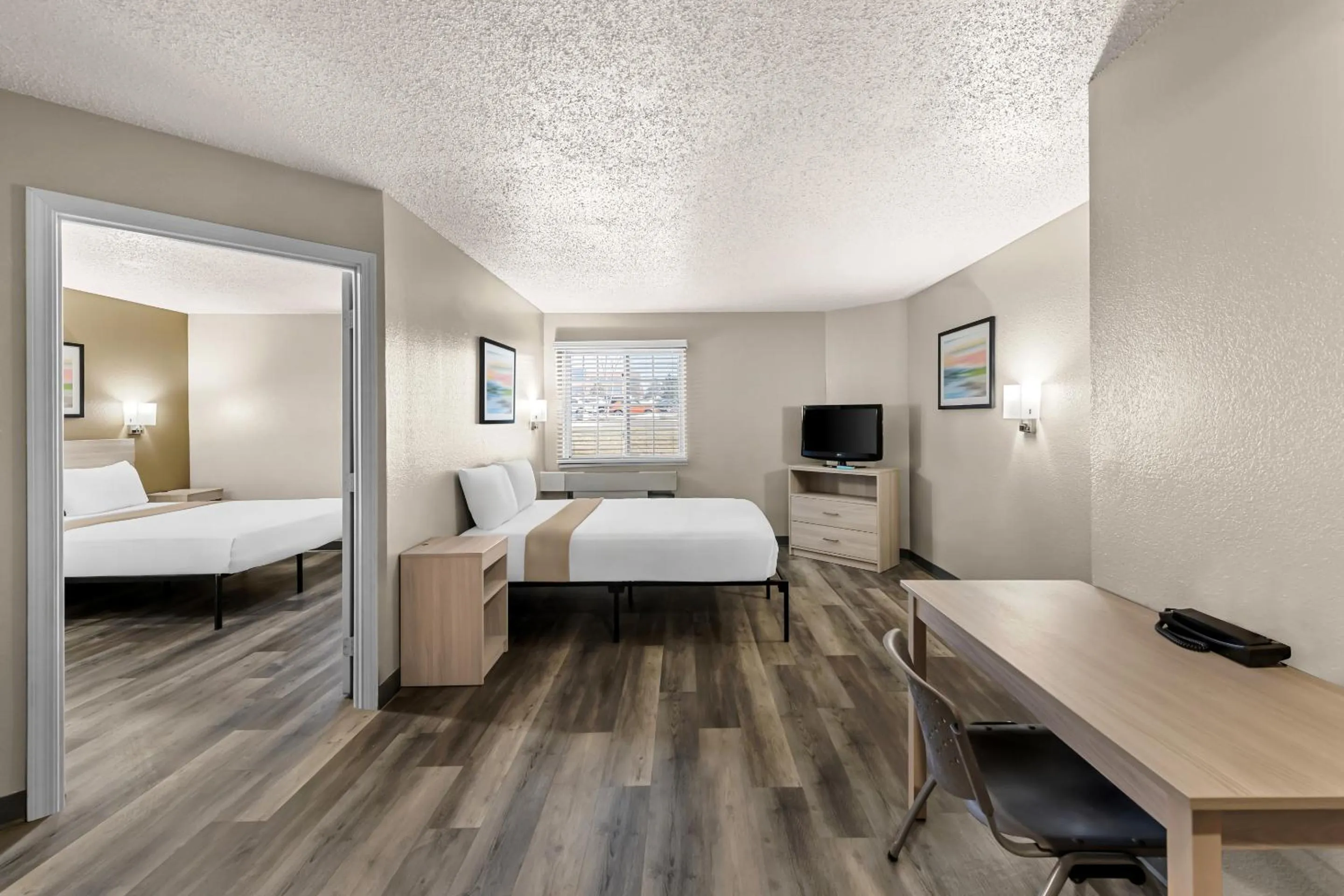 Bed in Birch Hill Suites Columbia