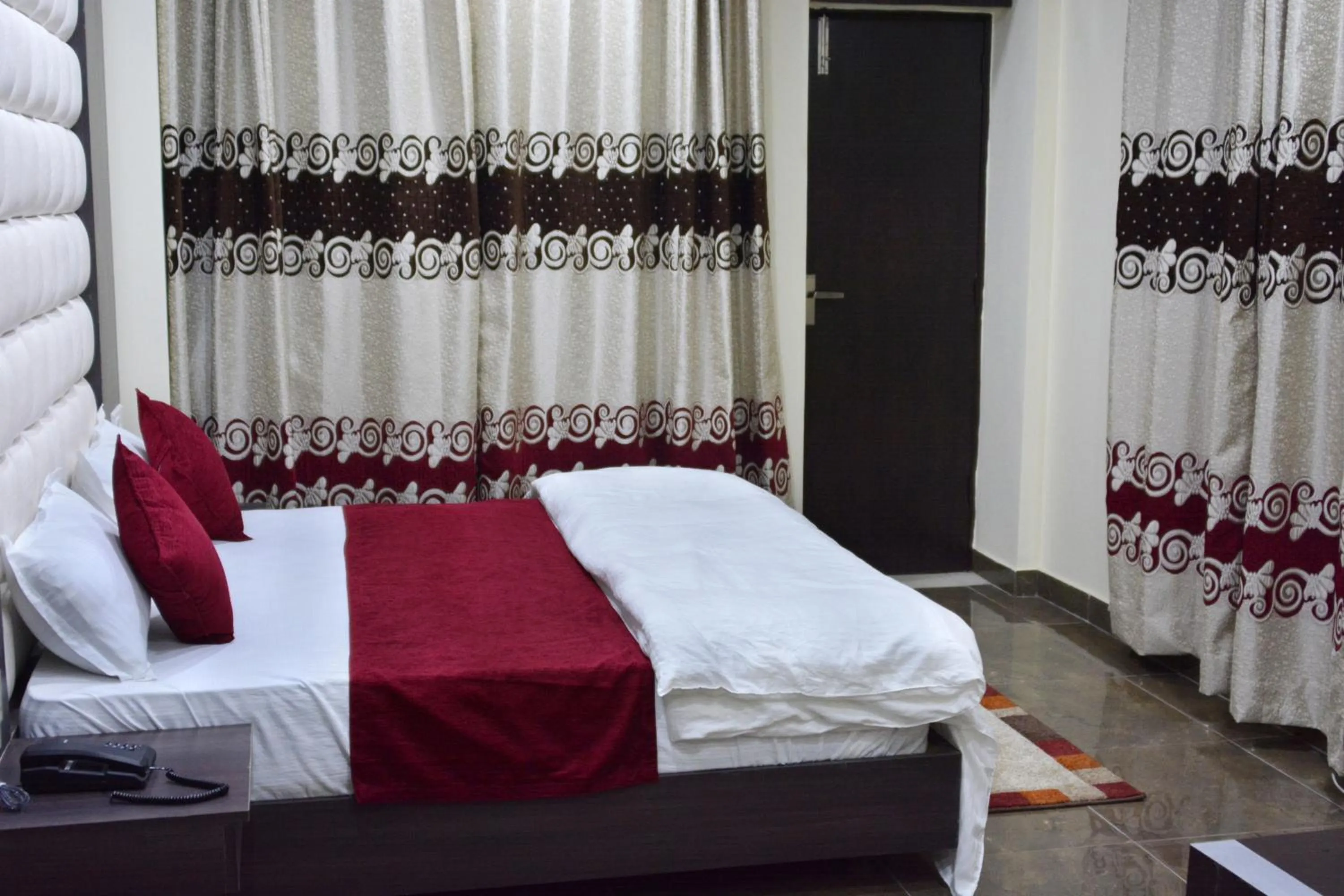 Bed in Hotel Trihari