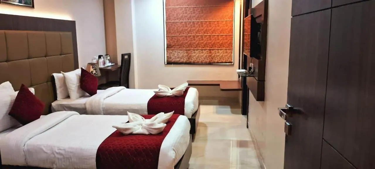 Bedroom, Bed in Hotel Ozas Grand