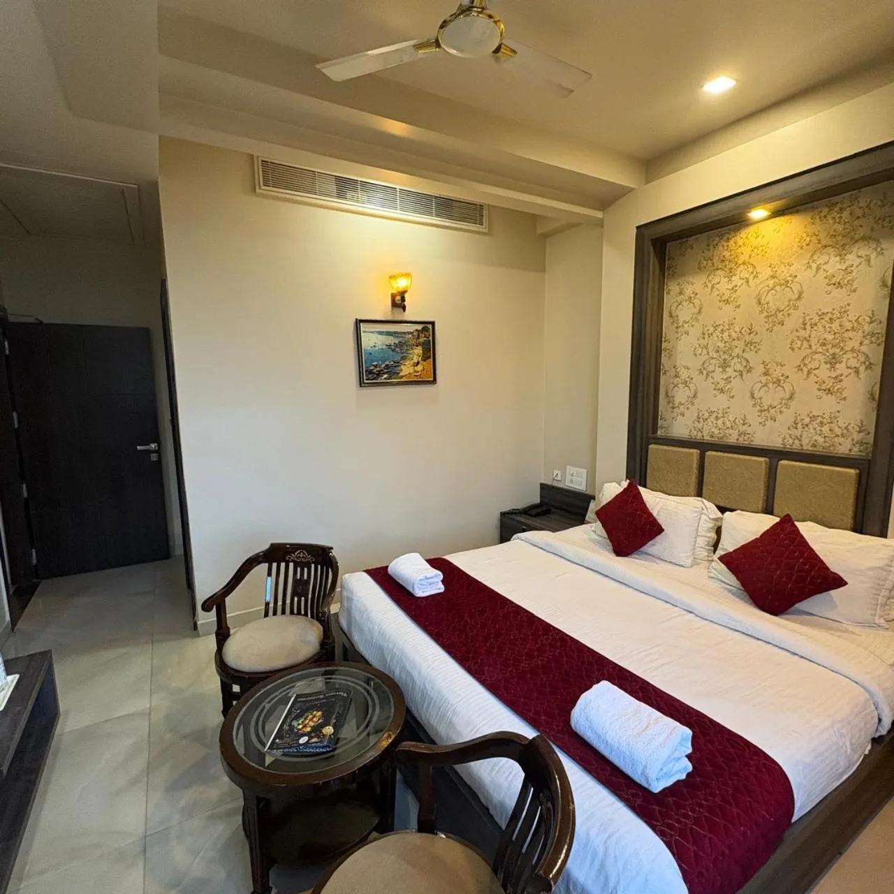 Bed in Hotel Ozas Grand