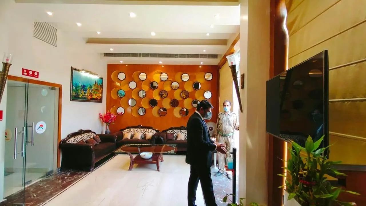 Lobby or reception in Hotel Ozas Grand