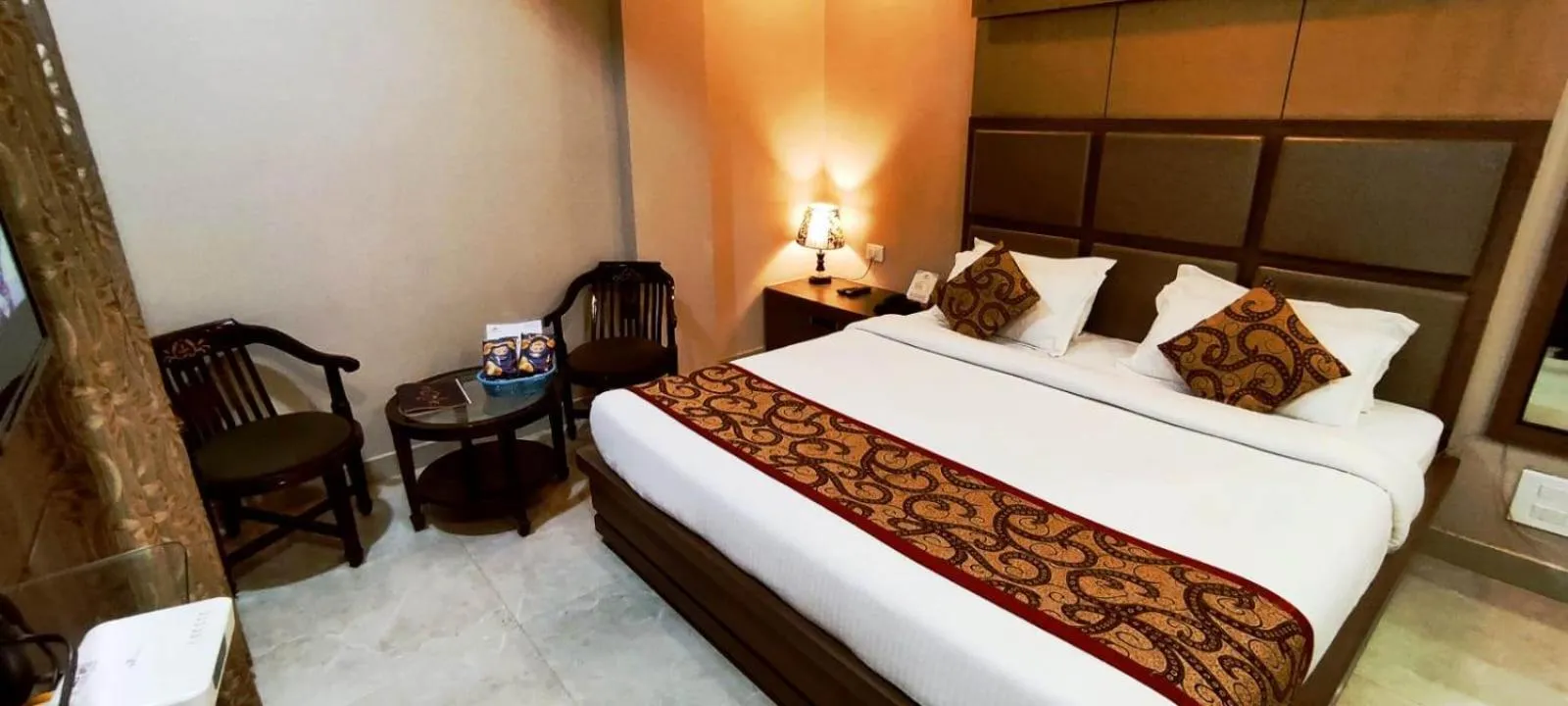 Photo of the whole room, Bed in Hotel Ozas Grand