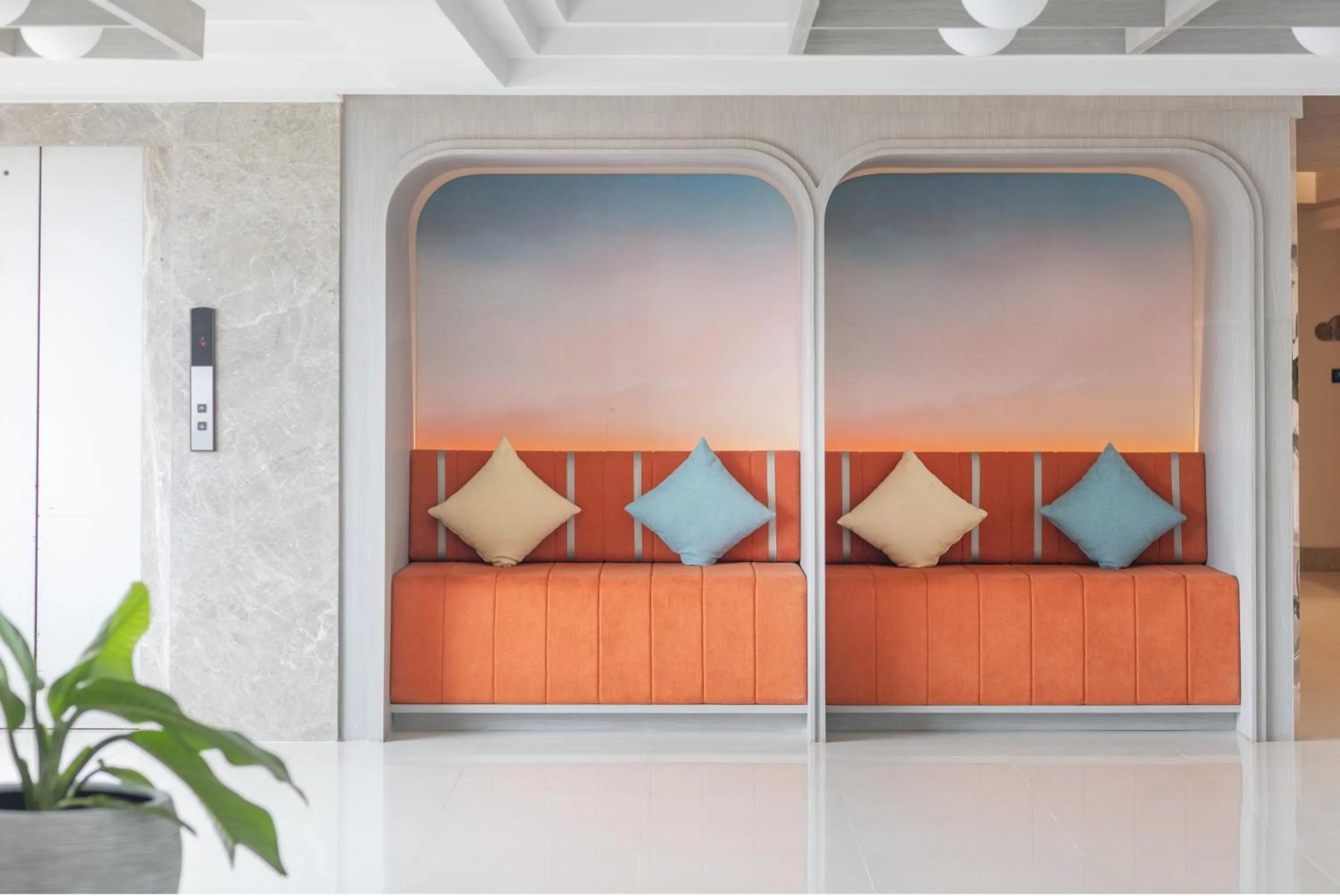 Restaurant/places to eat in Cloudotel Walking Street Pattaya