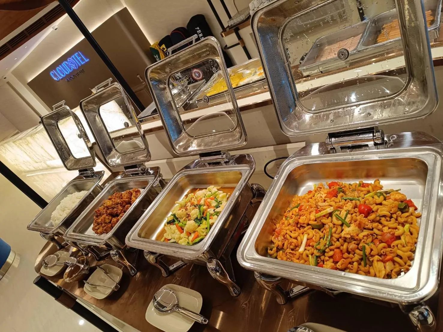 Buffet breakfast in Mike Hotel