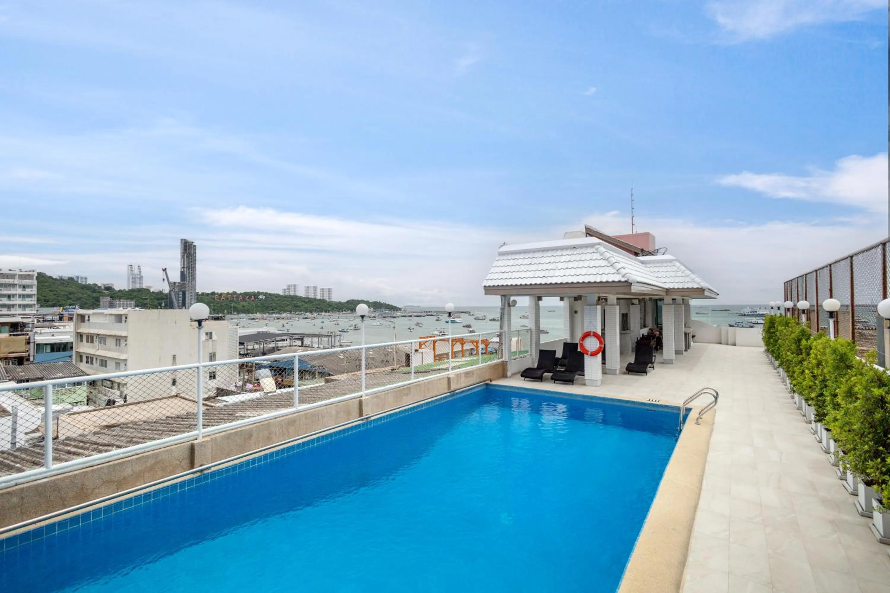 Day in Cloudotel Walking Street Pattaya