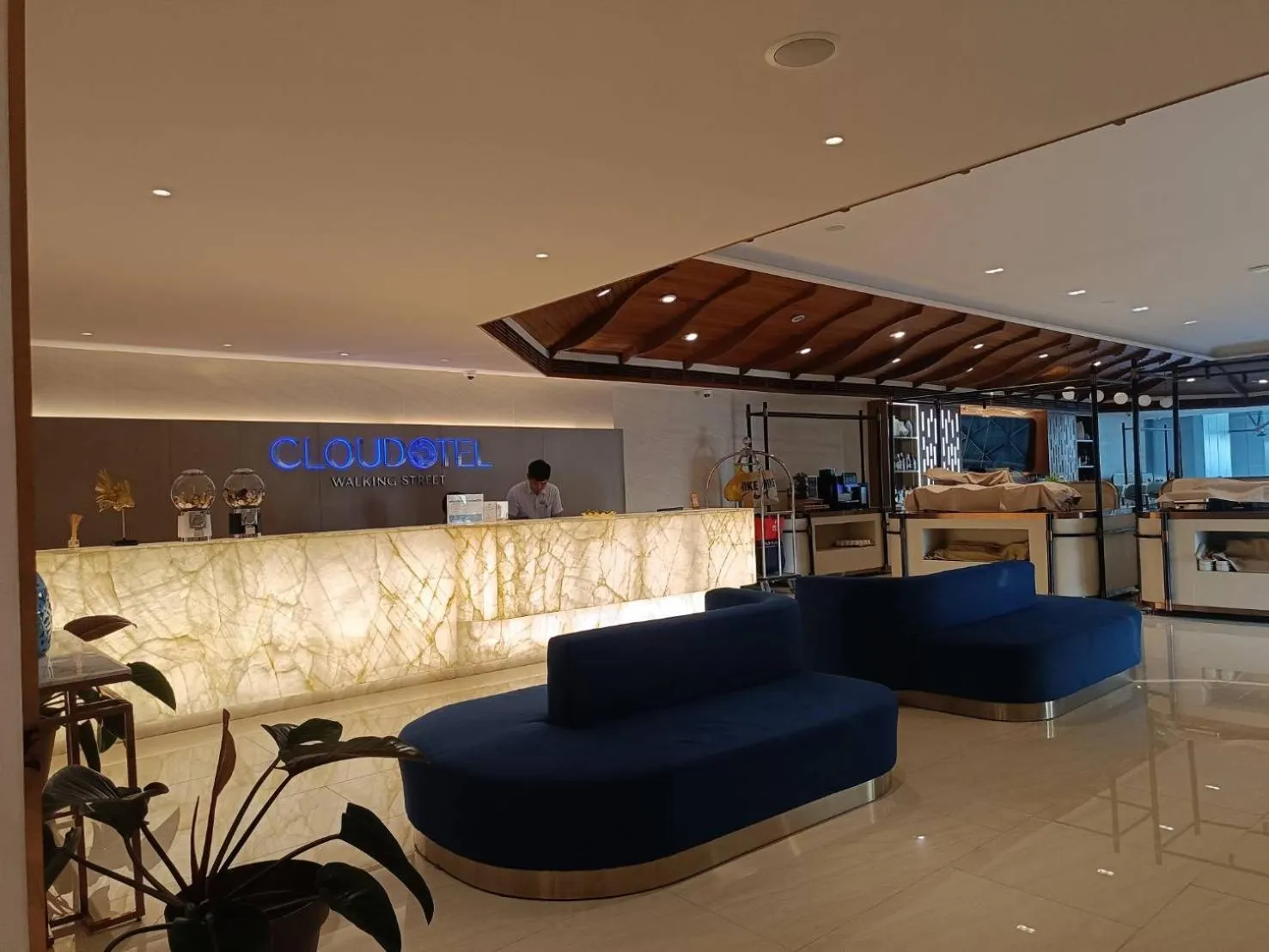 Lobby or reception in Mike Hotel