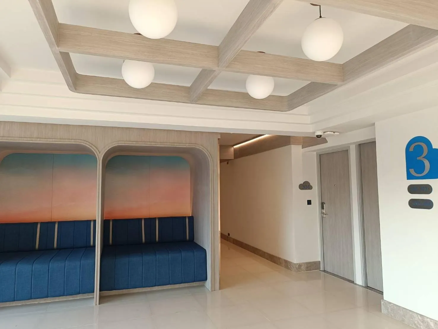 Inner courtyard view in Mike Hotel