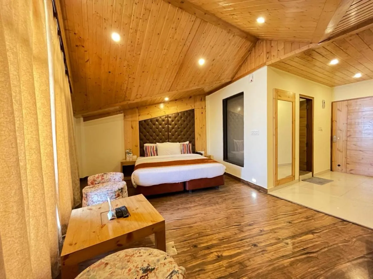 Bedroom in Kufri Pacific Resort