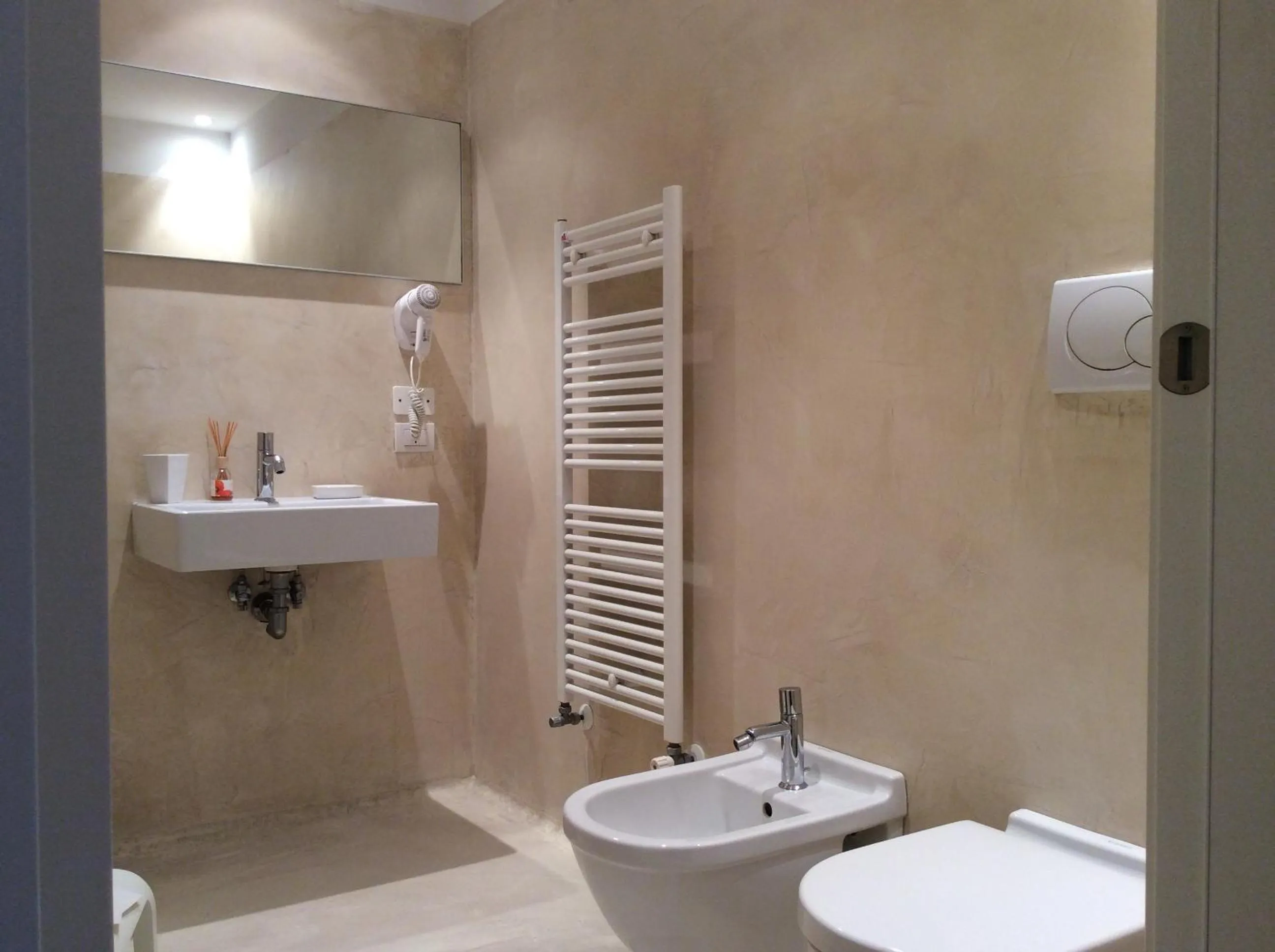 Bathroom in 15.92 Hotel