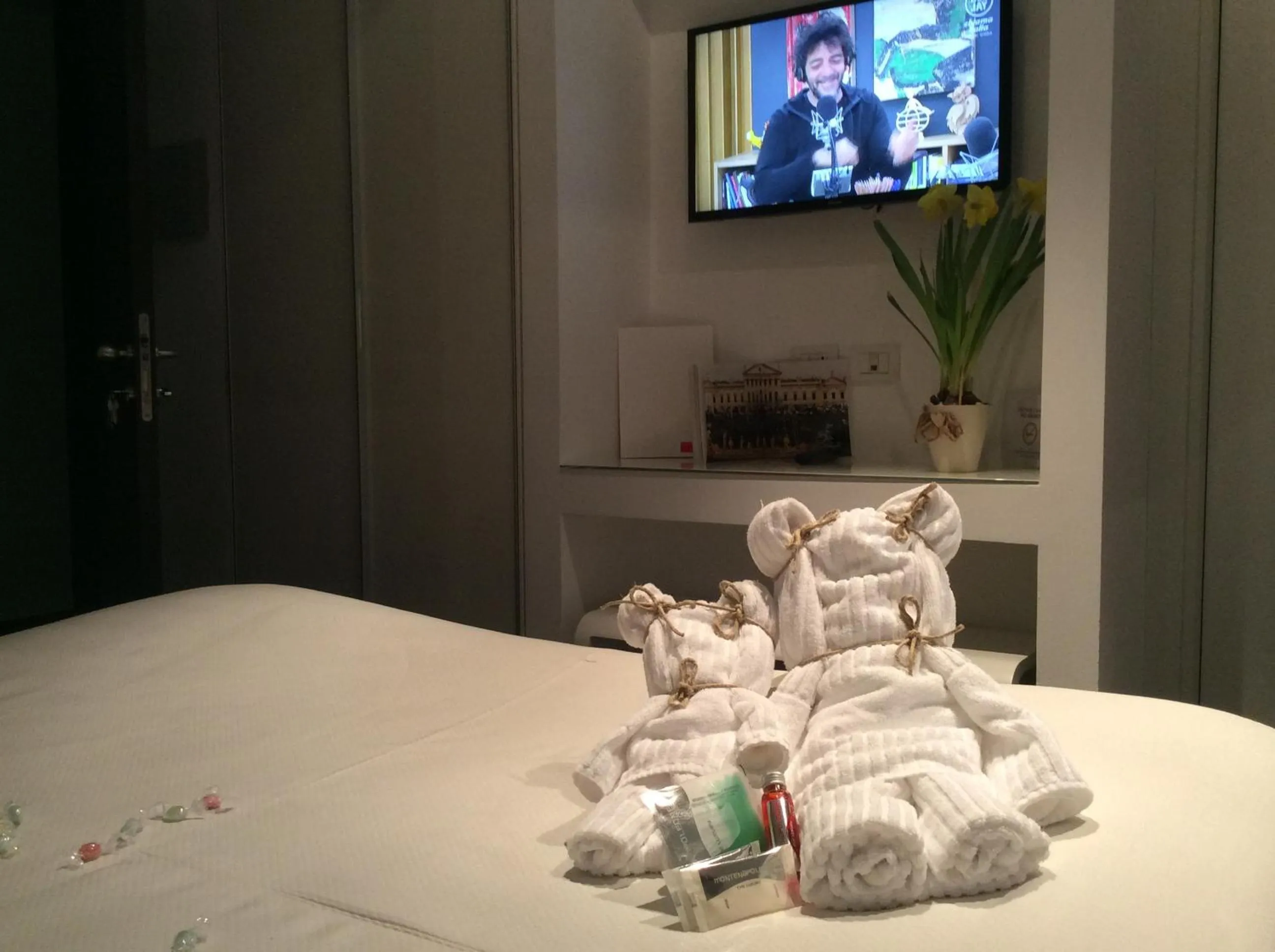 Photo of the whole room in 15.92 Hotel