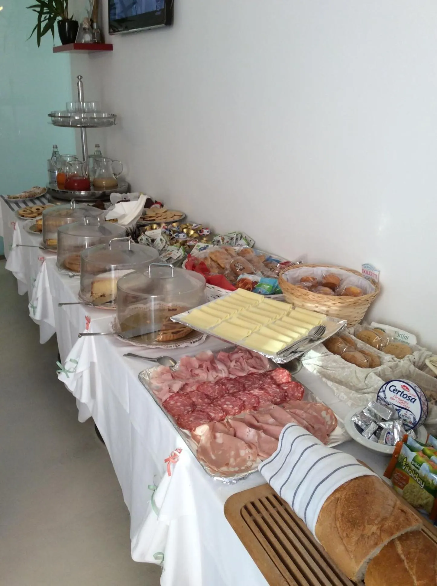 Meals in 15.92 Hotel